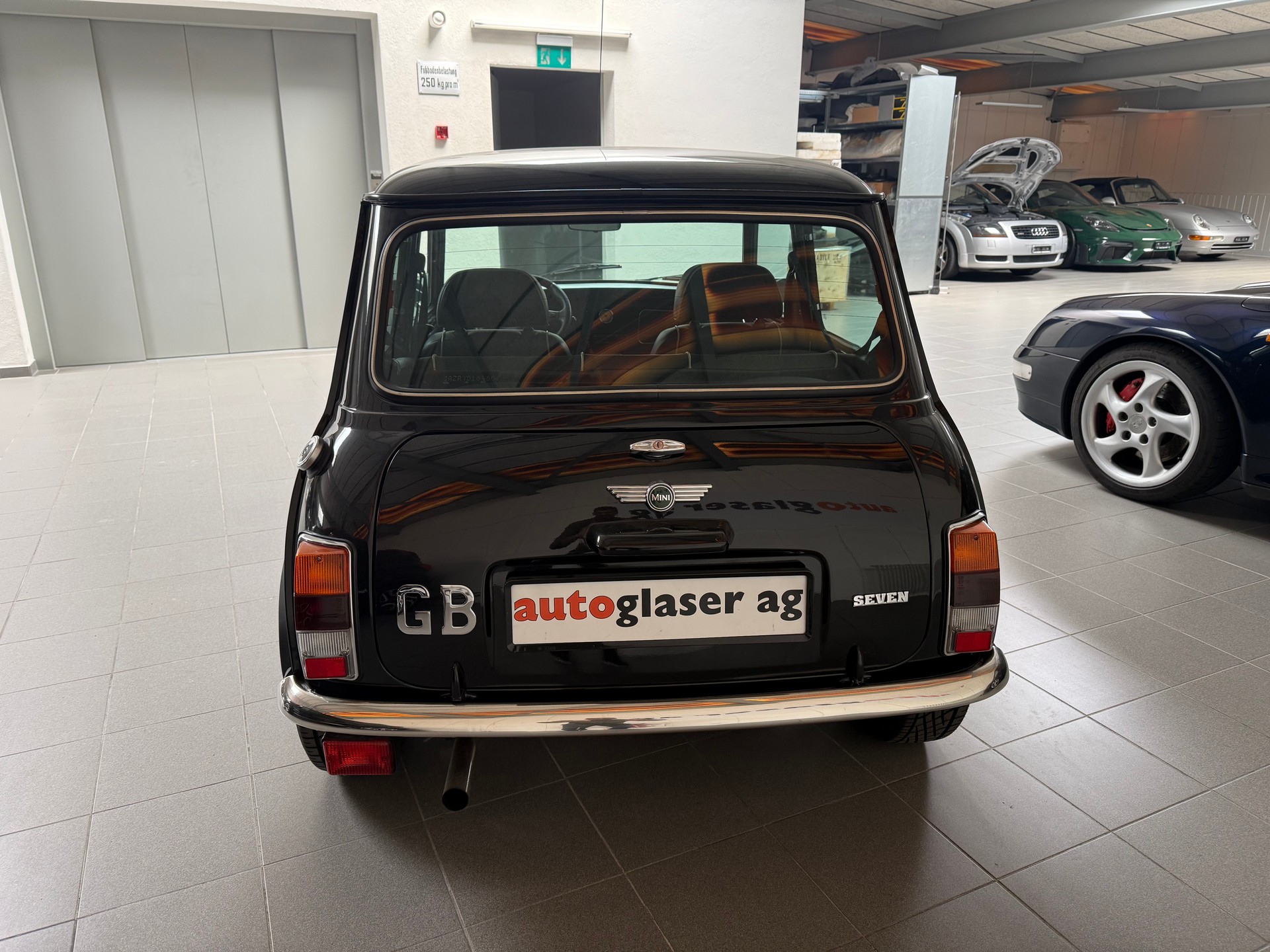 MINI 1.3i Seven-image-7