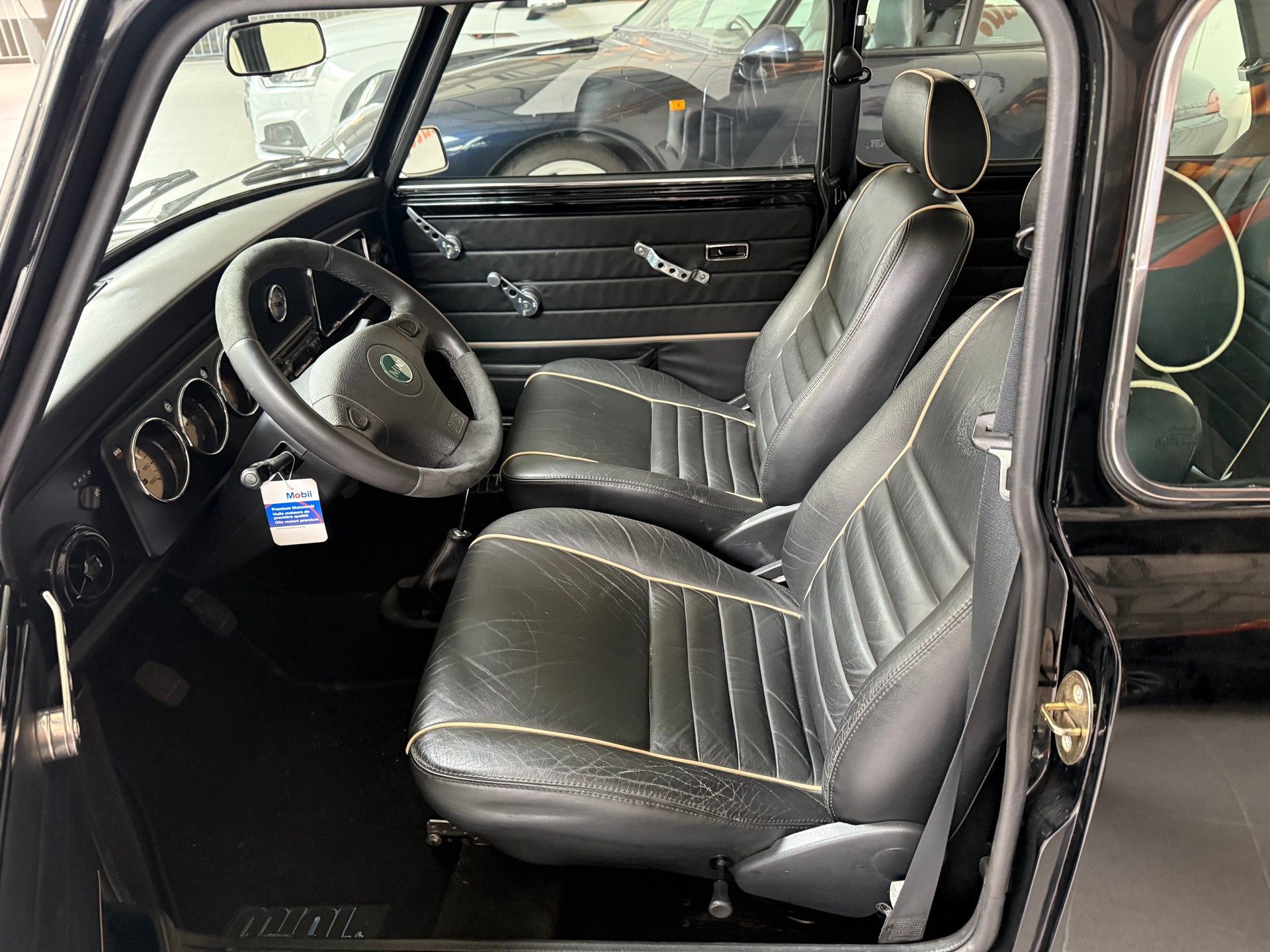 MINI 1.3i Seven-image-19