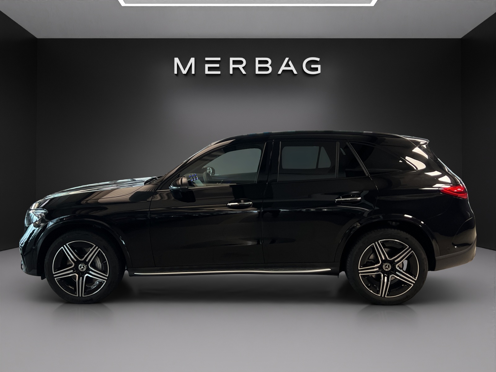 MERCEDES-BENZ GLC 300 d 4M 9G-Tronic-image-1