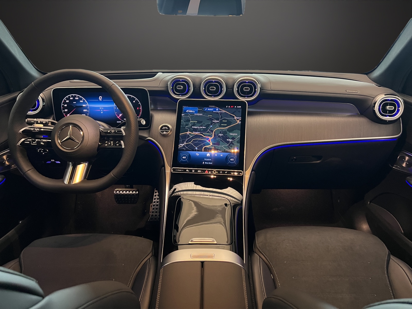 MERCEDES-BENZ GLC 300 d 4M 9G-Tronic-image-9