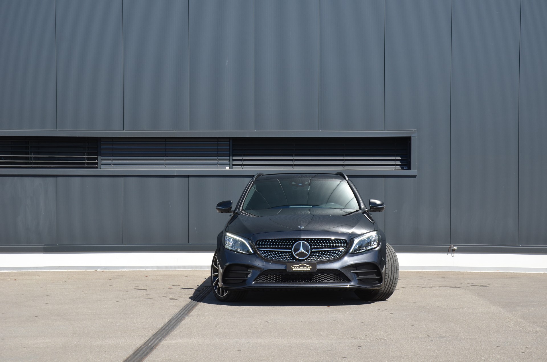 MERCEDES-BENZ C 300 AMG Line 4Matic 9G-Tronic-image-5
