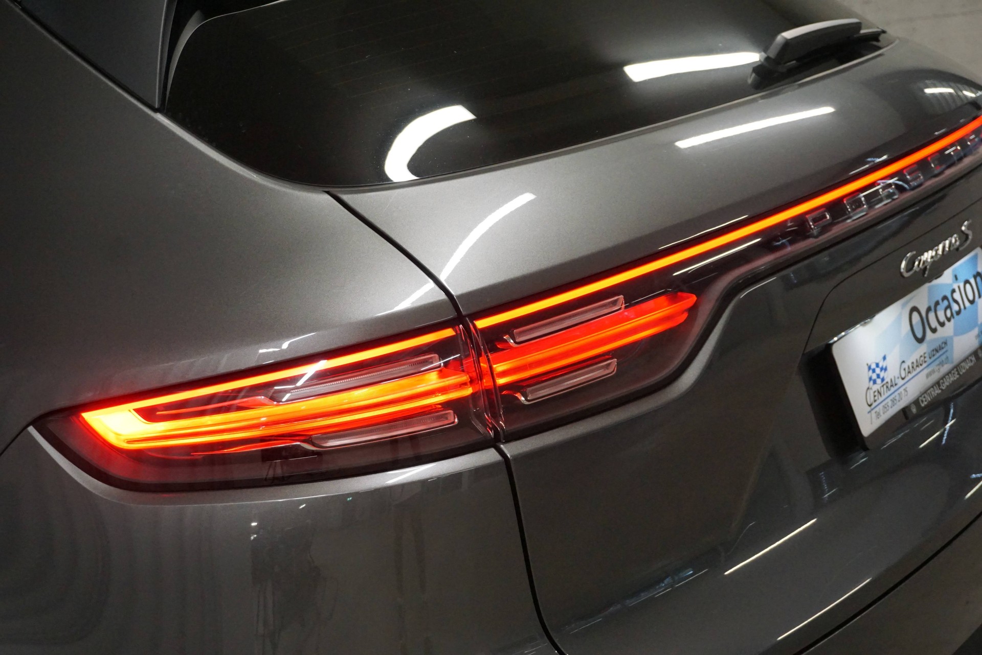 PORSCHE Cayenne S-image-4