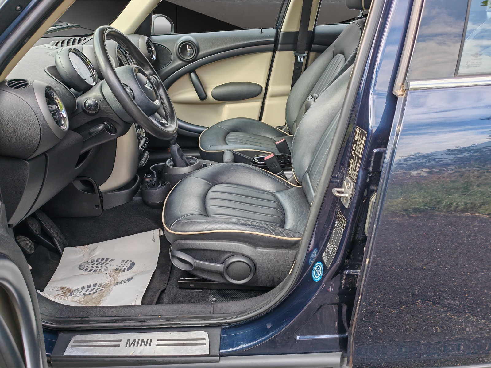 MINI Countryman Cooper D ALL4 [Expertise du jour + Garantie 12 mois + Service & Immat. Offerts]-image-9