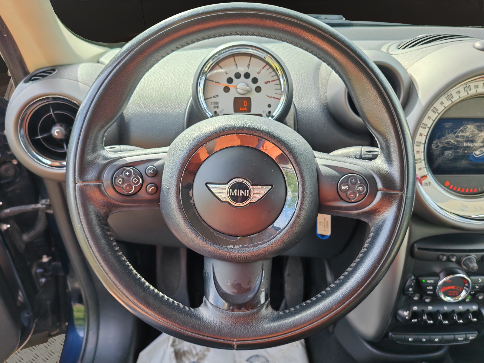 MINI Countryman Cooper D ALL4 [Expertise du jour + Garantie 12 mois + Service & Immat. Offerts]-image-10