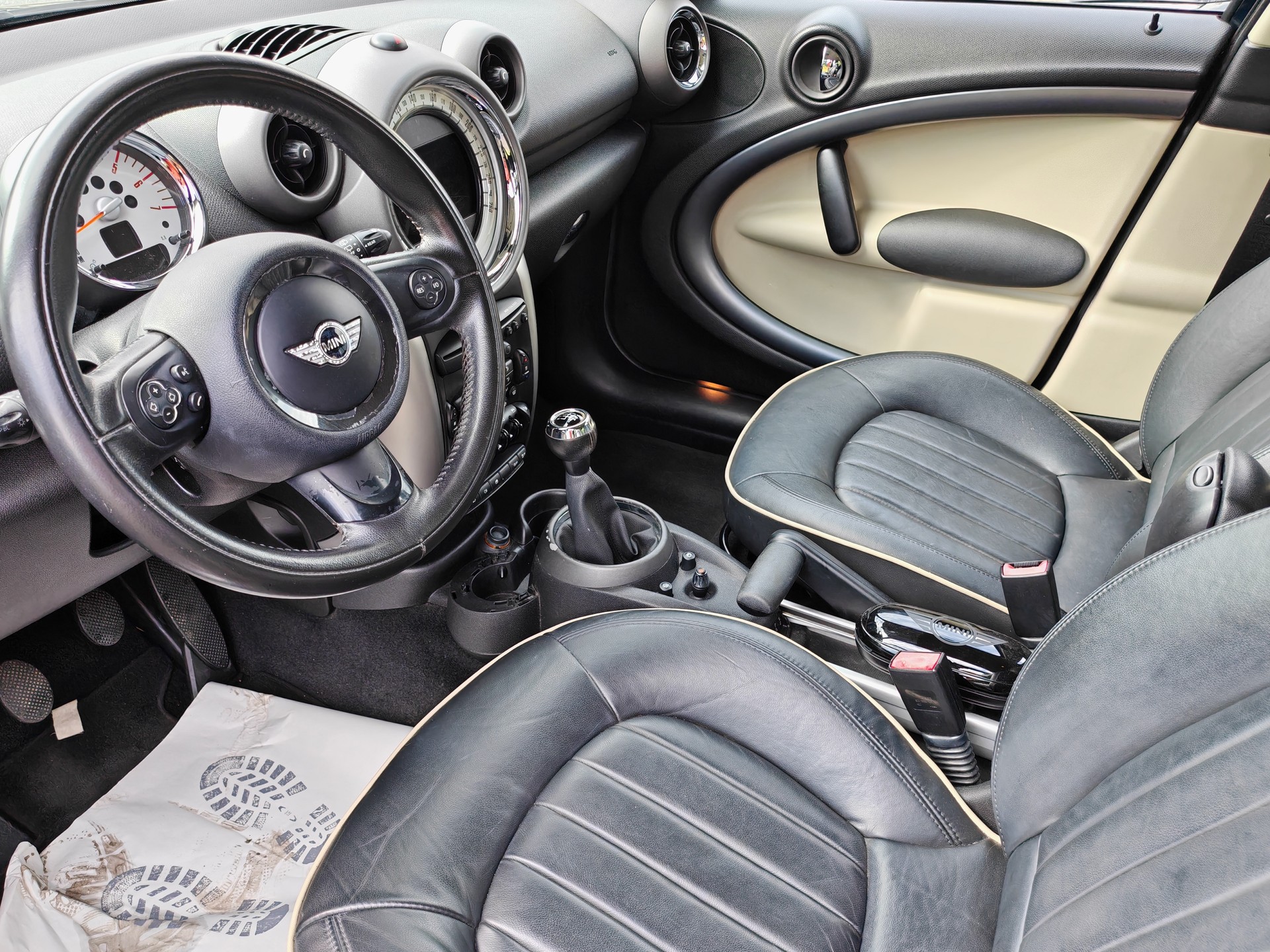 MINI Countryman Cooper D ALL4 [Expertise du jour + Garantie 12 mois + Service & Immat. Offerts]-image-15