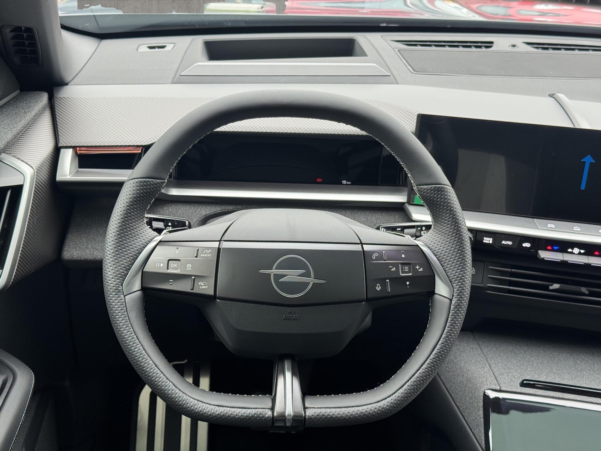 OPEL Grandland-e Ultimate AWD-image-30