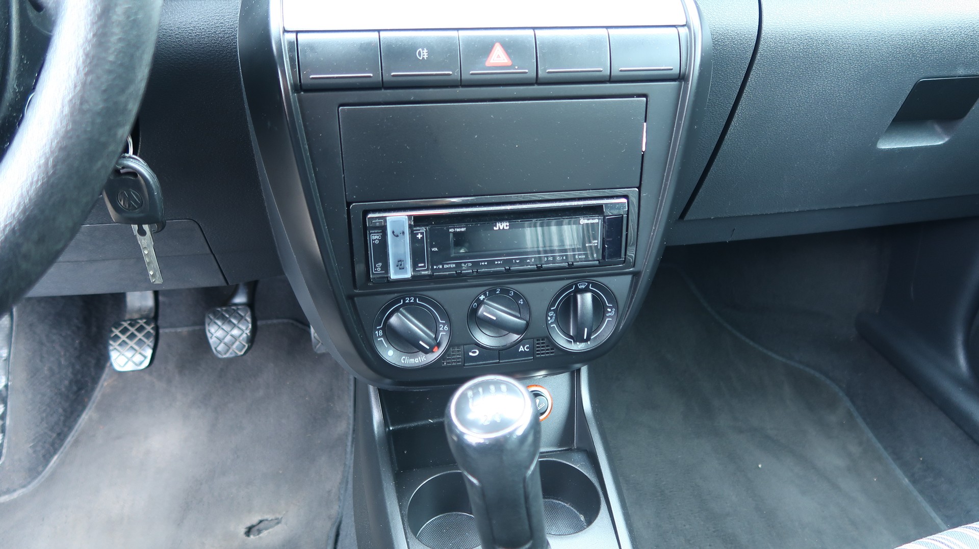 VW Fox 1.2-image-10