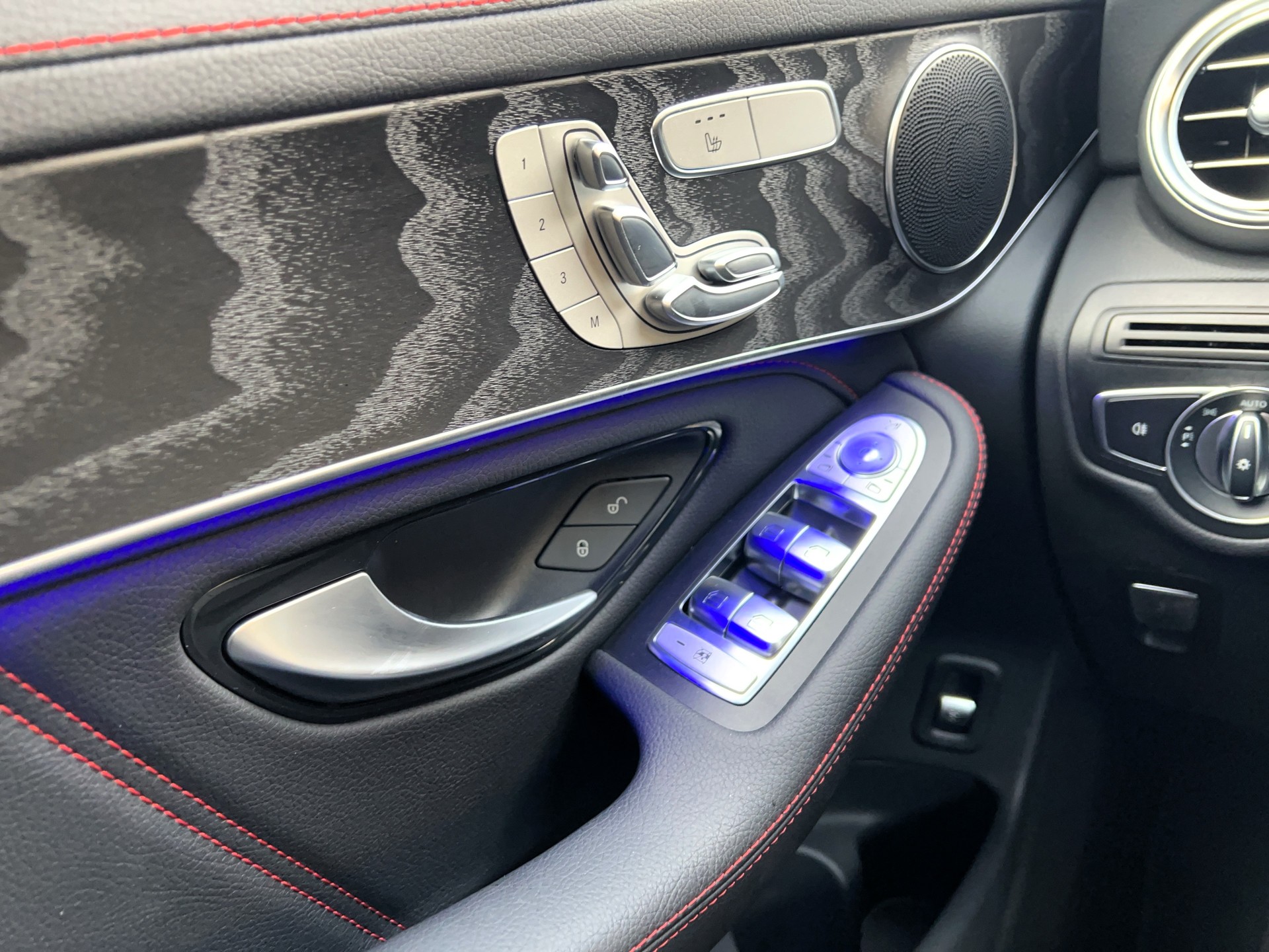 MERCEDES-BENZ GLC Coupé 43 AMG 4Matic 9G-Tronic-image-11