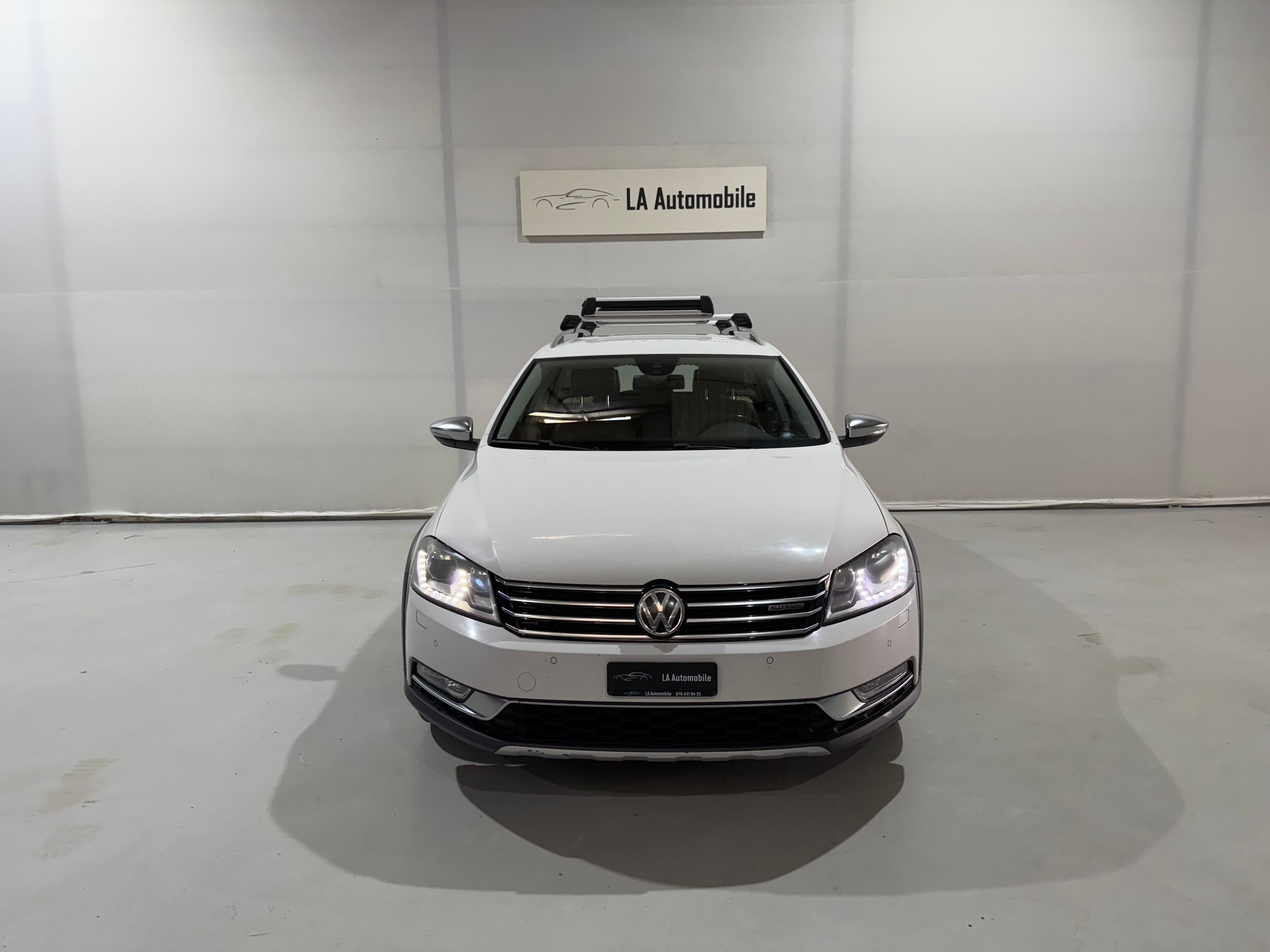 VW Passat Alltrack 2.0 TDI BMT 4Motion DSG-image-3