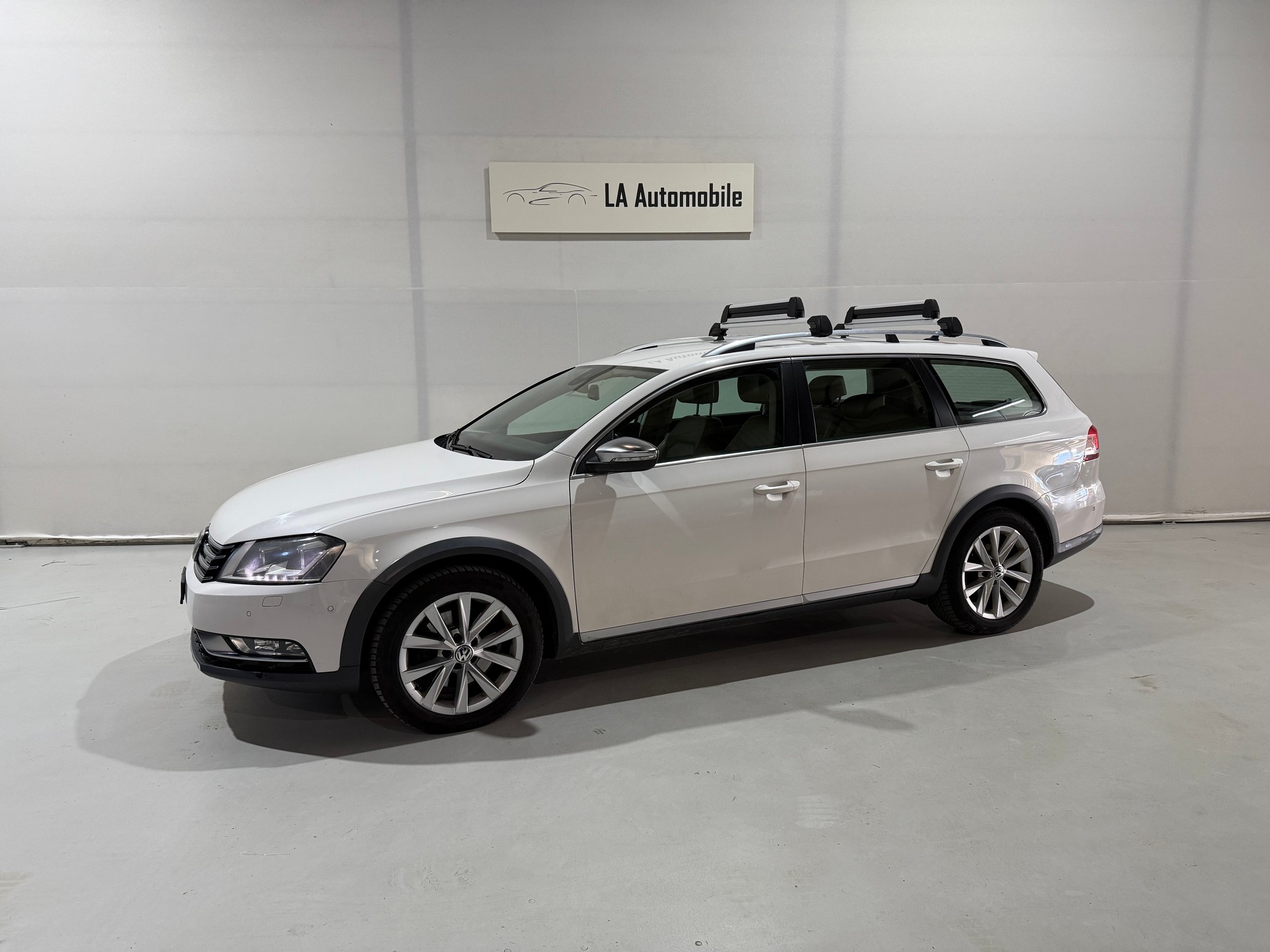VW Passat Alltrack 2.0 TDI BMT 4Motion DSG-image-1