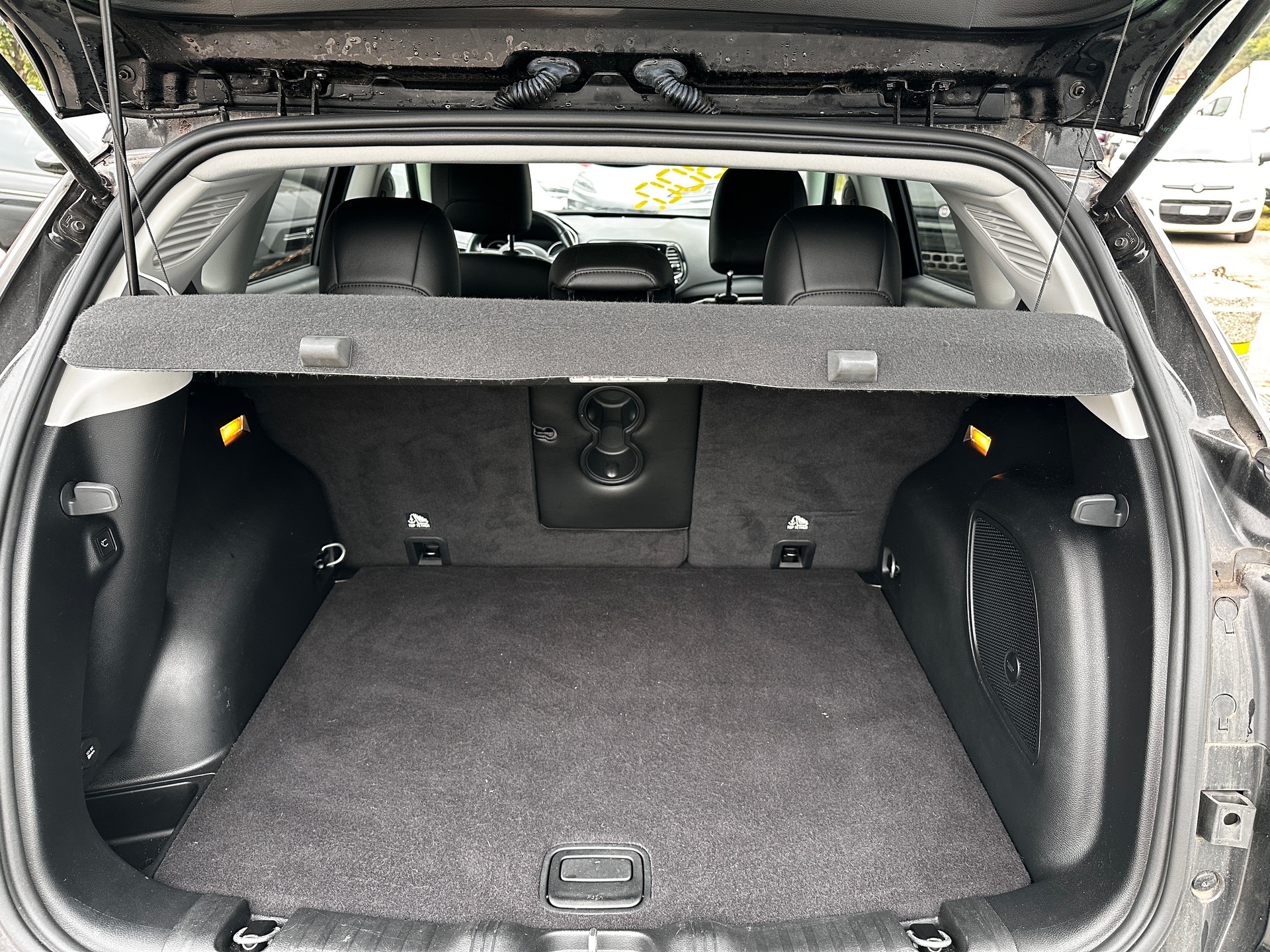 JEEP Compass 1.4 Turbo Limited AWD 9ATX-image-14