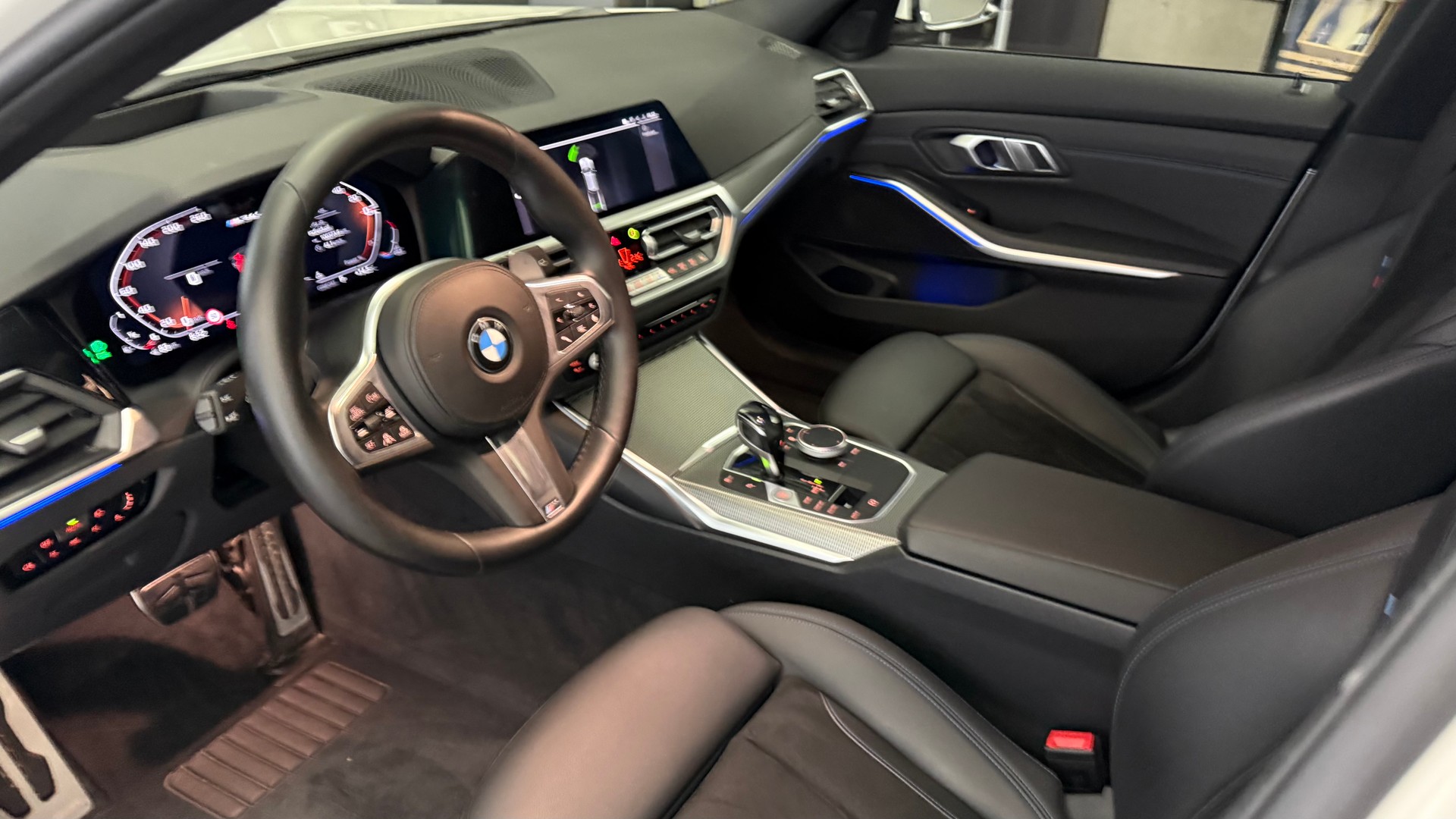 BMW M340i xDrive Touring-image-18