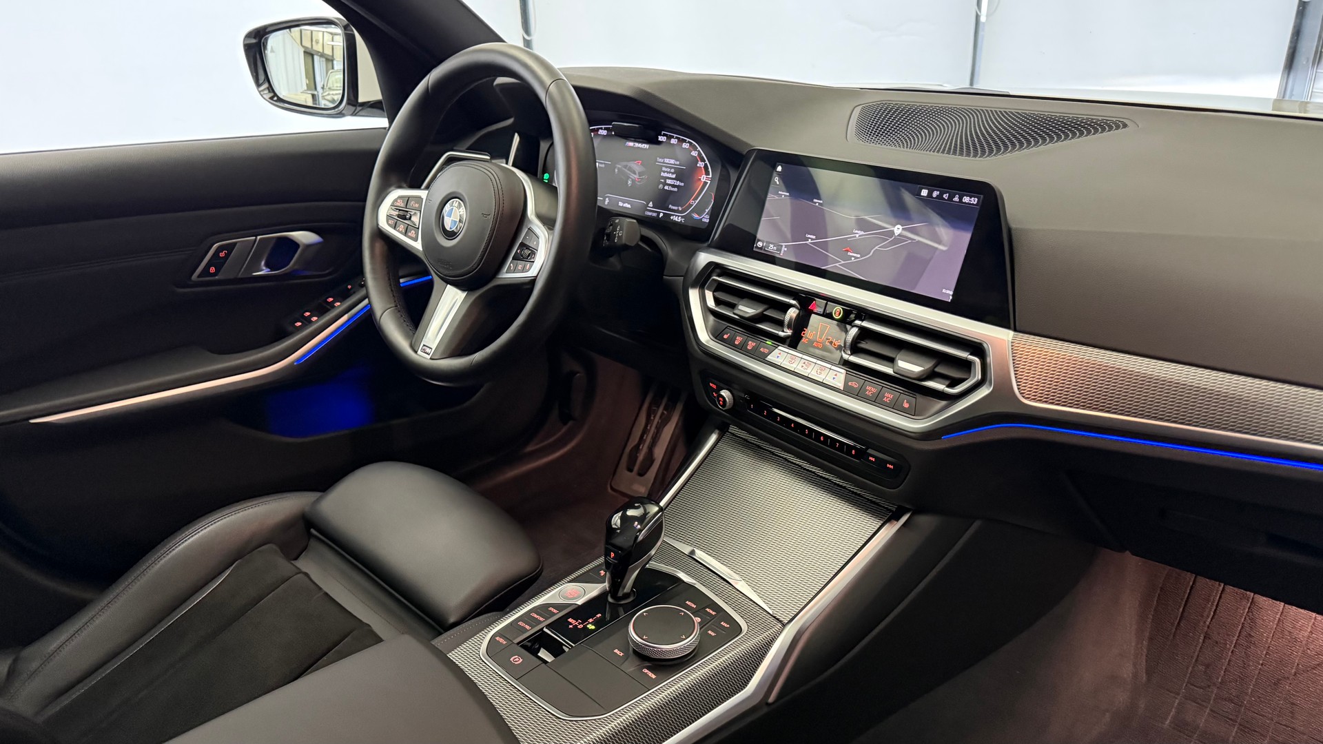 BMW M340i xDrive Touring-image-6