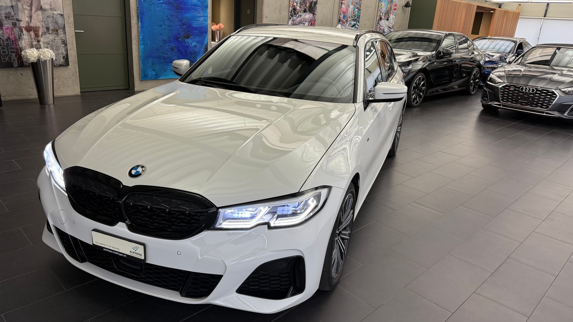 BMW M340i xDrive Touring-image-24