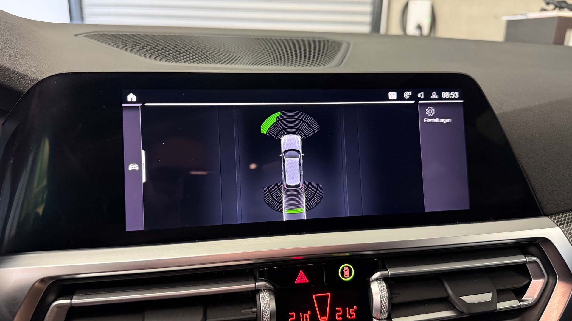 BMW M340i xDrive Touring-image-11