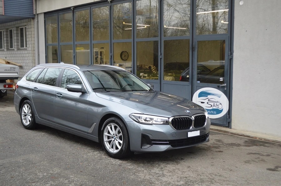 BMW 520d xDrive 48V Touring Steptronic-image-13