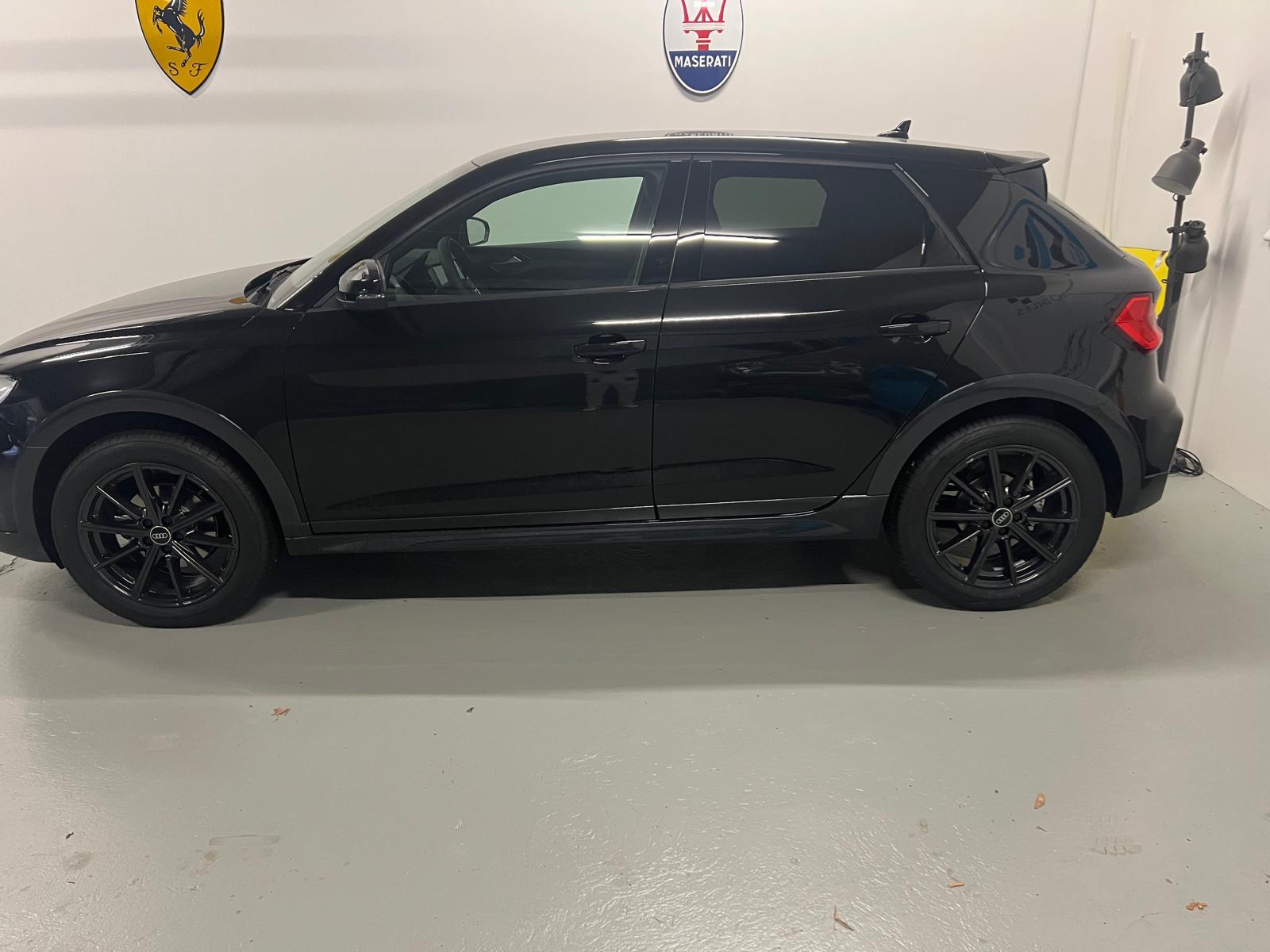 AUDI A1 allstreet 30 TFSI Attraction S-Line S-tronic-showroom-element-2