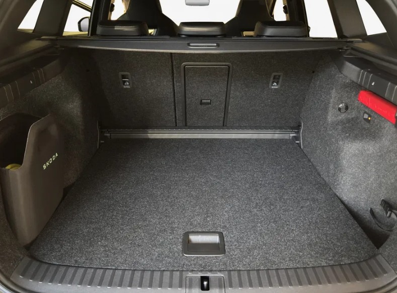 SKODA Enyaq 4x4 RS-image-8