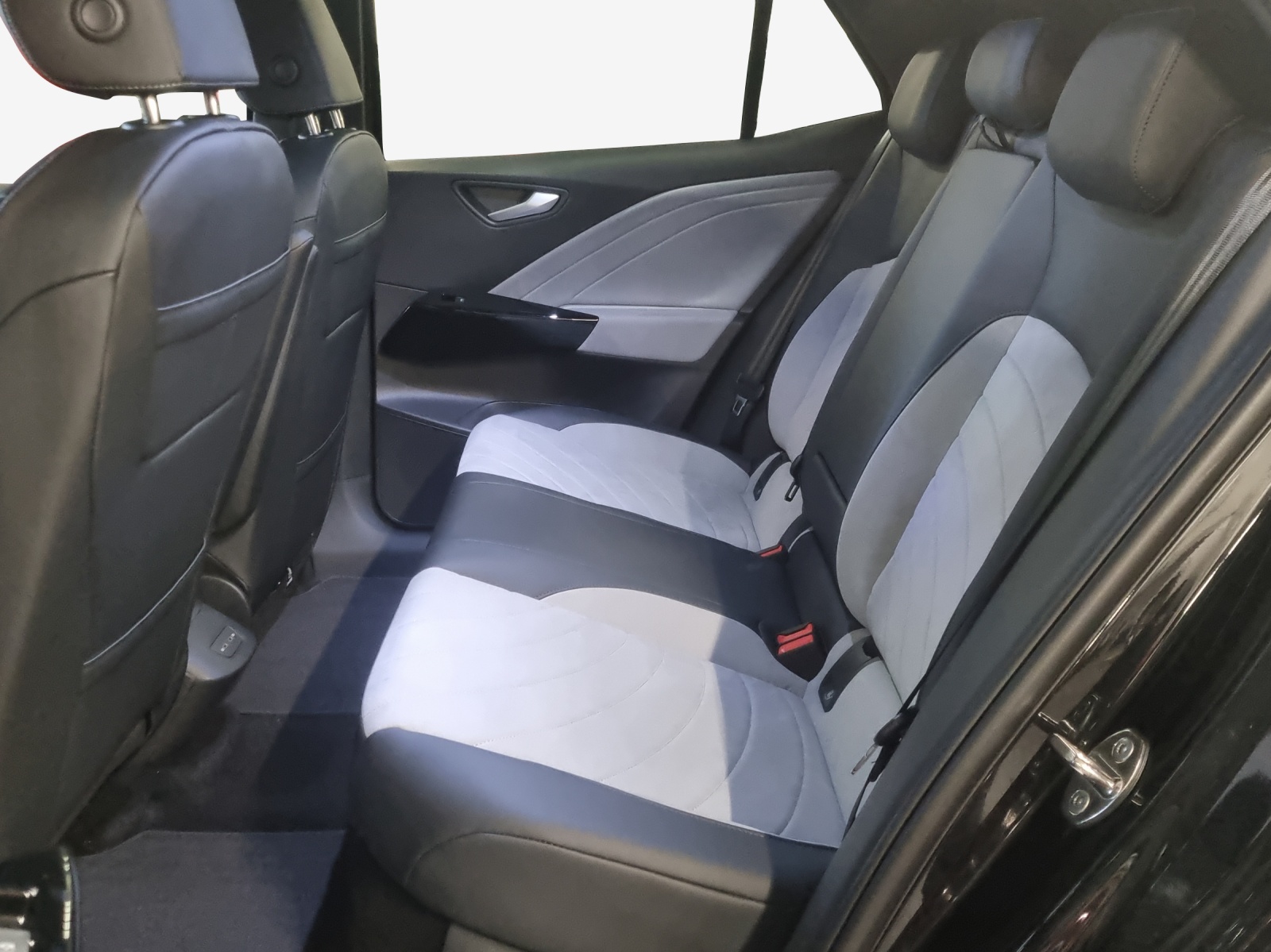 VW ID.3 Pro 59 kWh Pro United-image-12