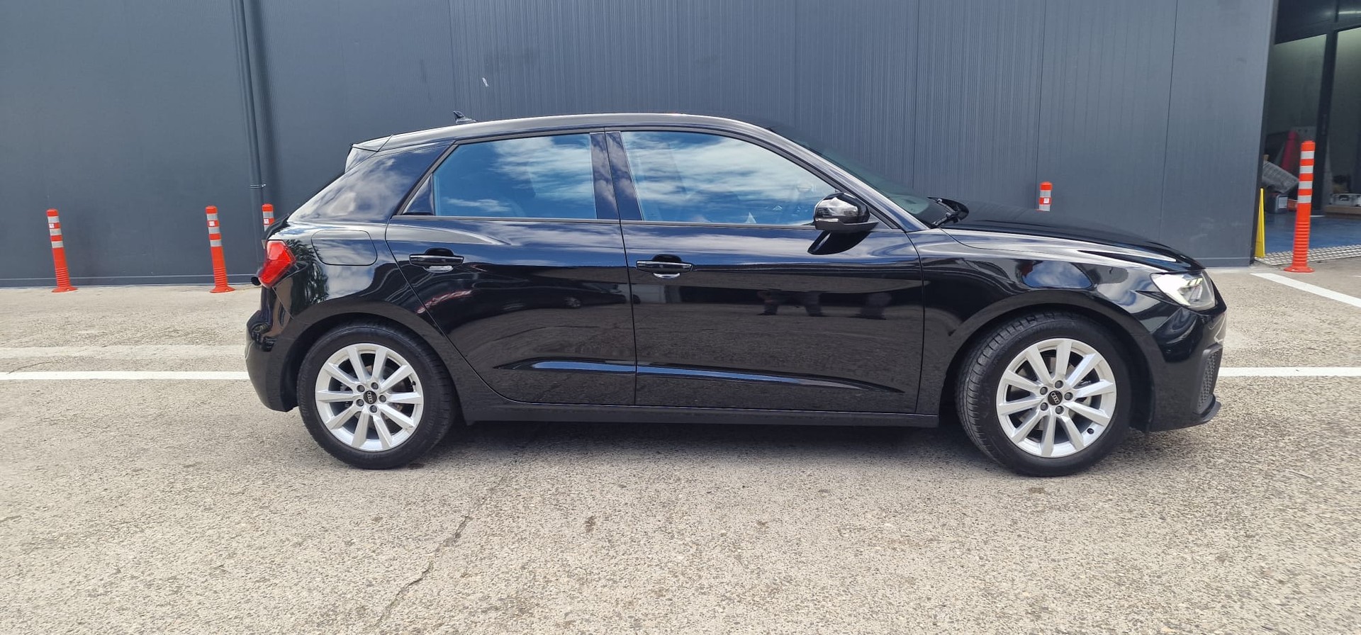 AUDI A1 Sportback 35 TFSI S-tronic-image-2