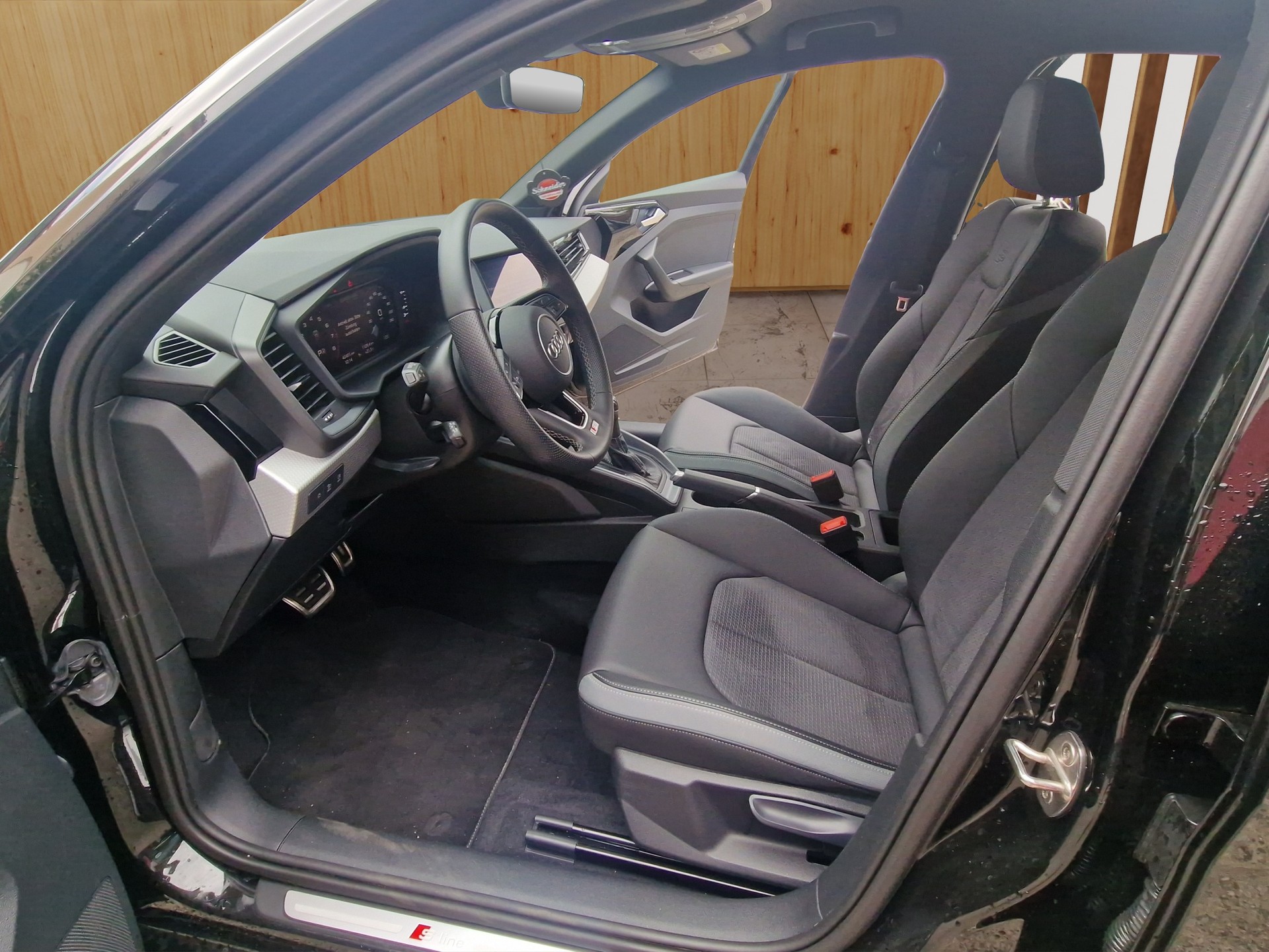 AUDI A1 Sportback 35 TFSI S-tronic-image-12