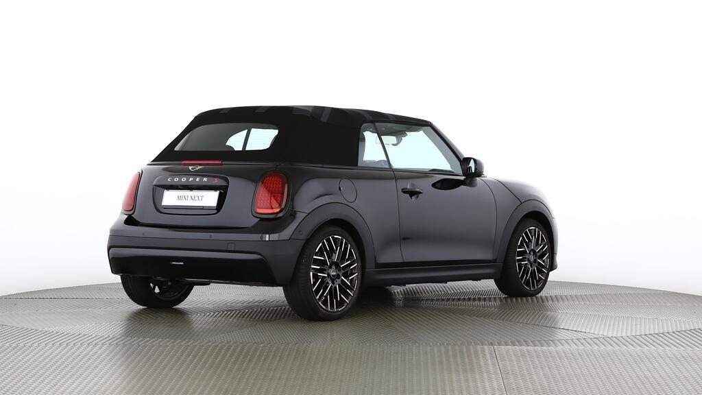 MINI Cooper S Cabrio-image-4