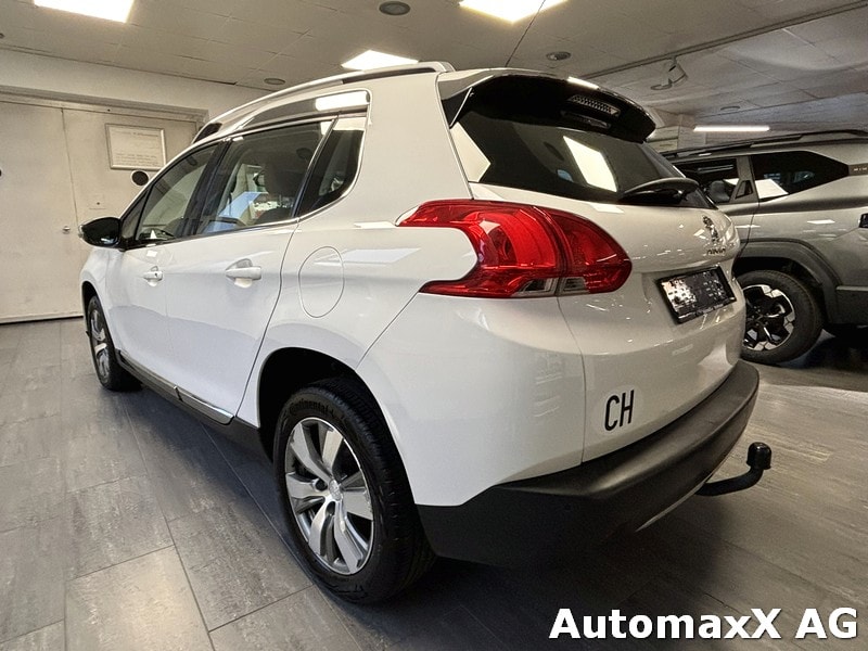 PEUGEOT 2008 1.6 e-HDi 92 Style EGS-image-3