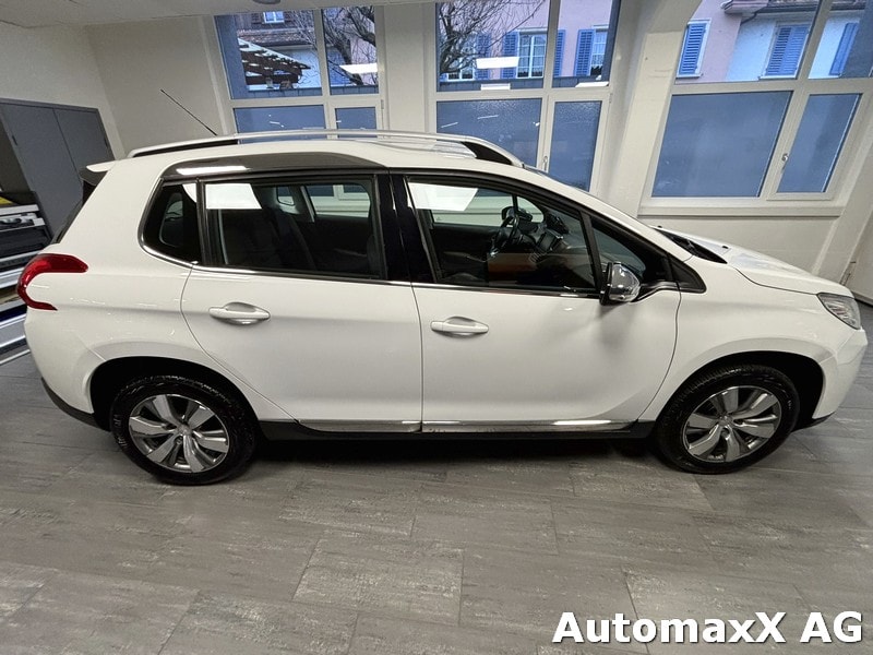 PEUGEOT 2008 1.6 e-HDi 92 Style EGS-image-6