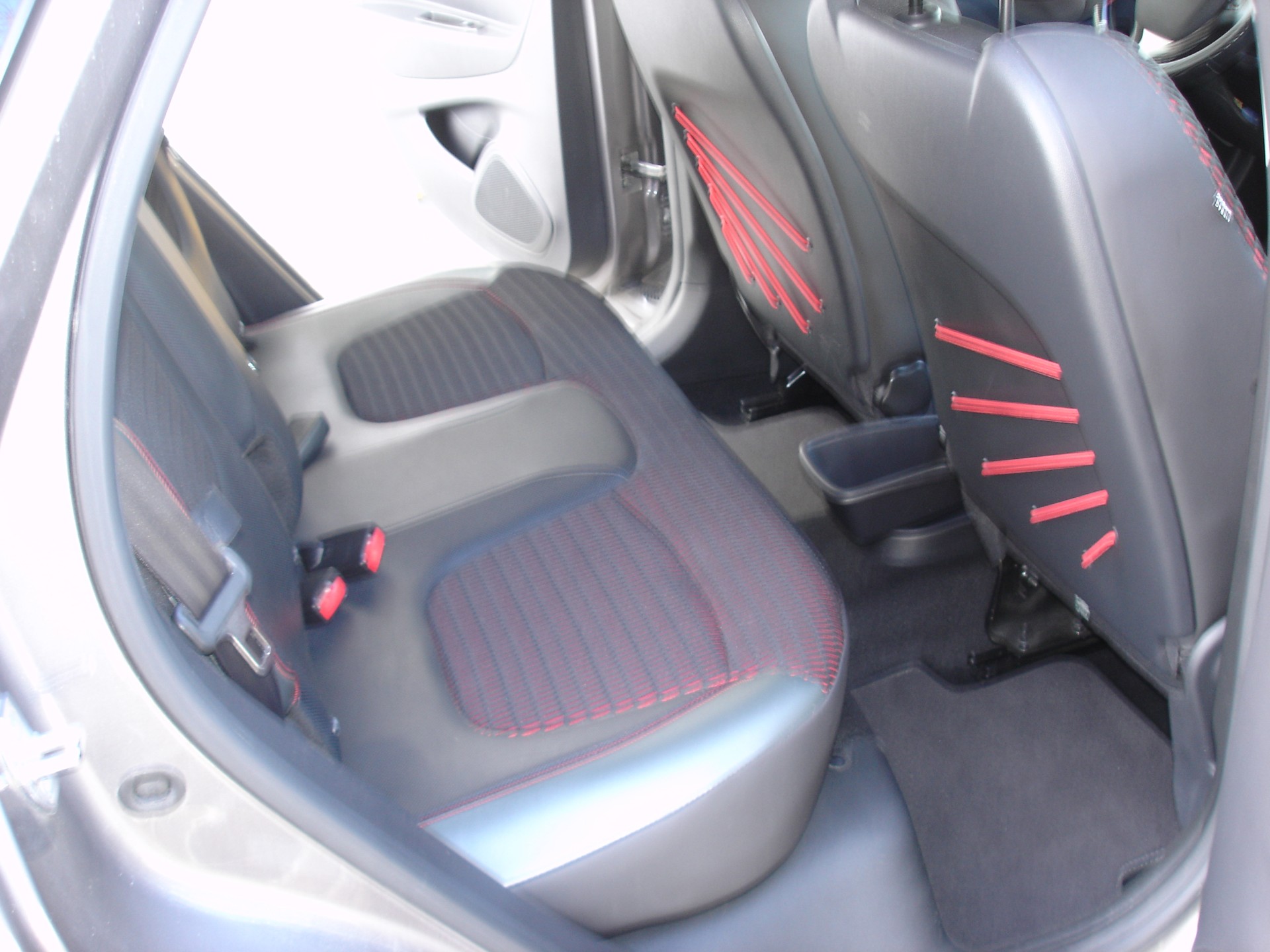 RENAULT Captur 1.2 T 16V Outdoor + EDC-image-8