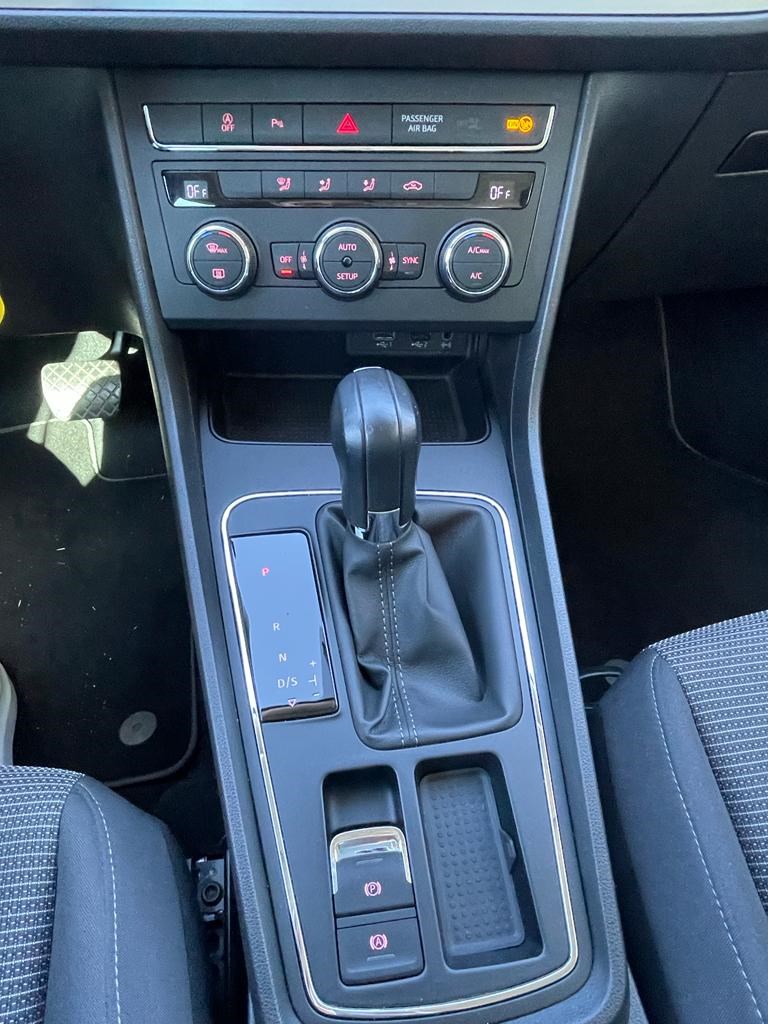 SEAT Leon ST 1.6 TDI Swiss Mocean DSG-image-10