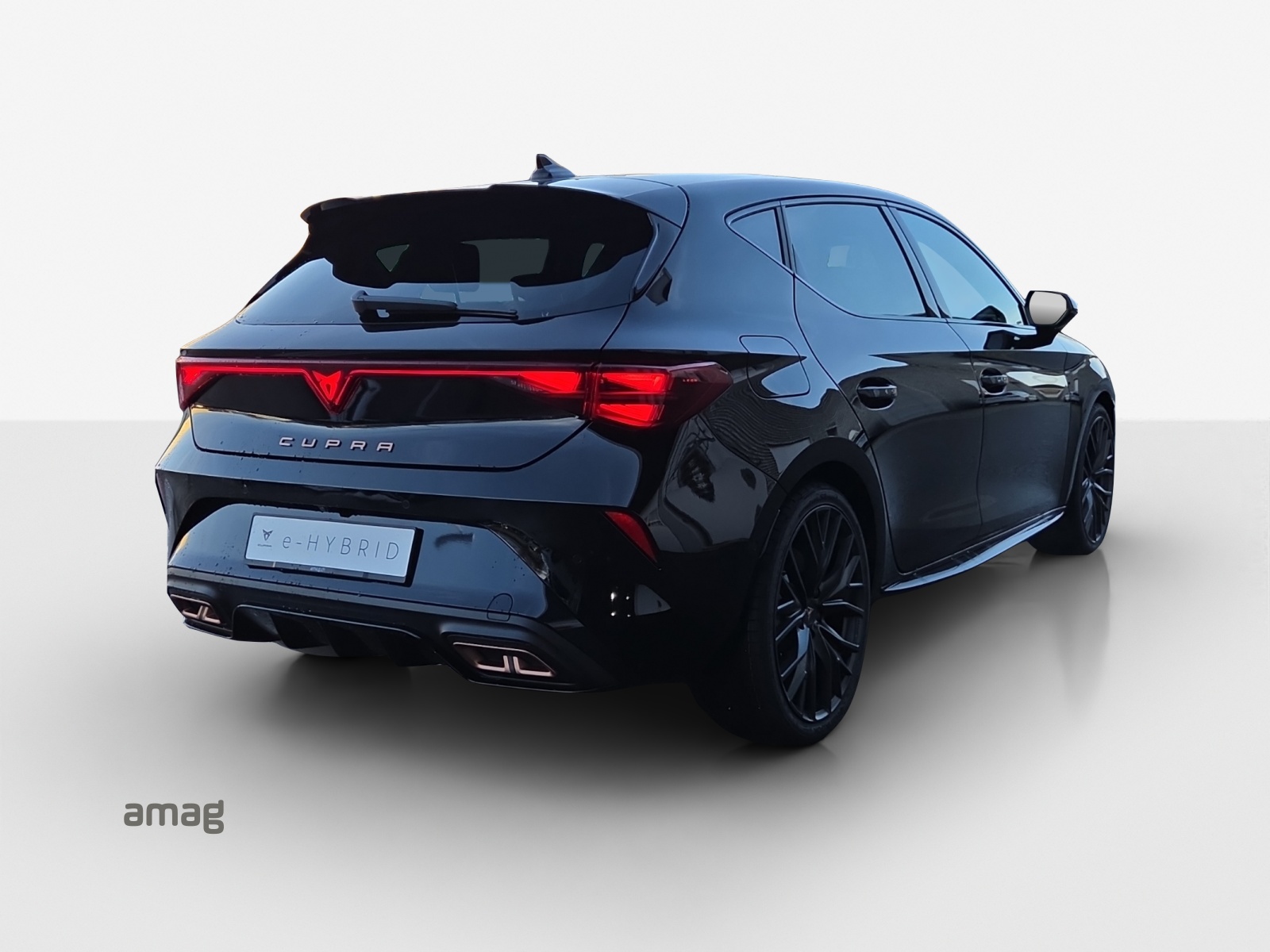 CUPRA LEON 1.5 e-HYBRID pHEV Black Symphony DSG-image-4