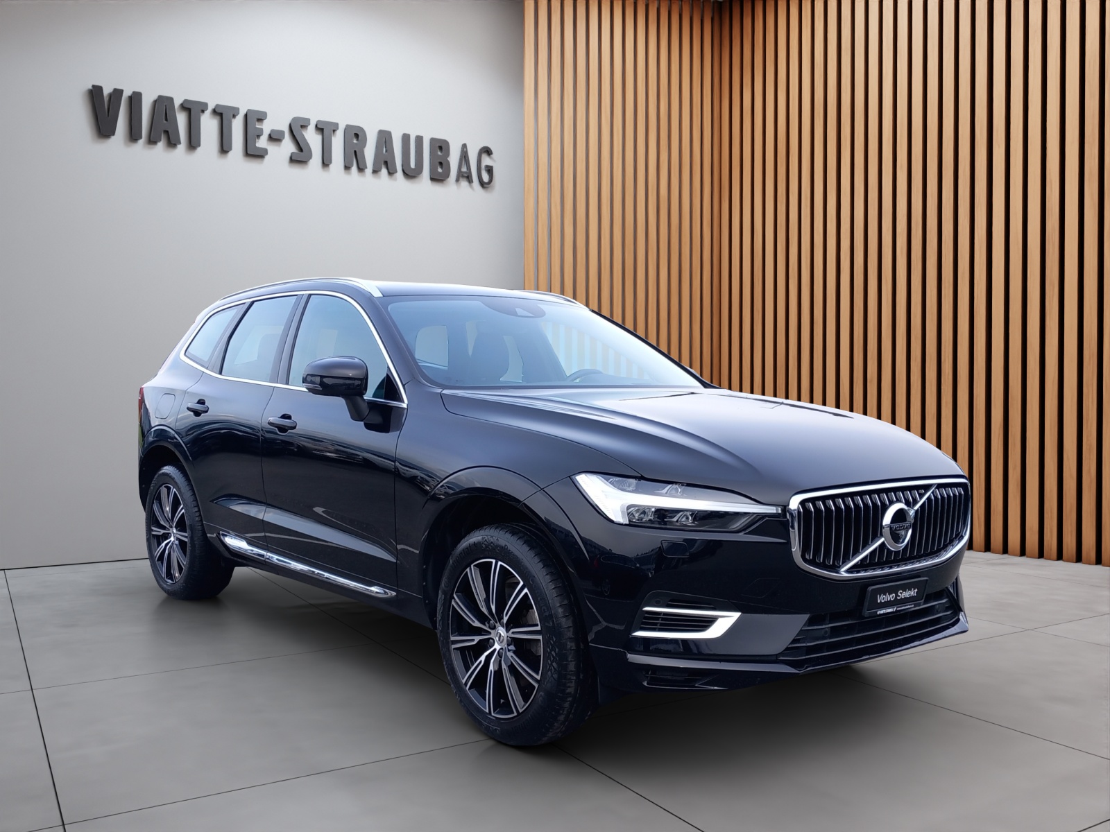 VOLVO XC60 2.0 T6 TE Inscription eAWD-image-1