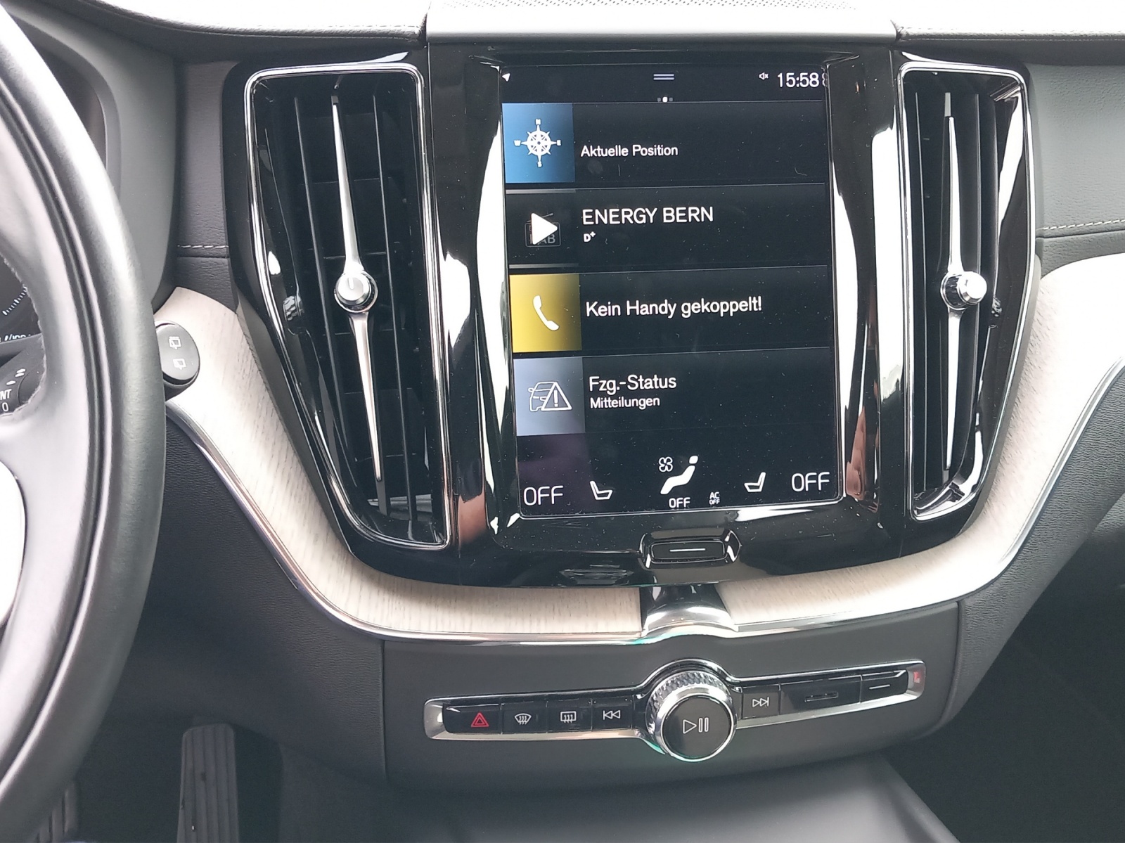 VOLVO XC60 2.0 T6 TE Inscription eAWD-image-18