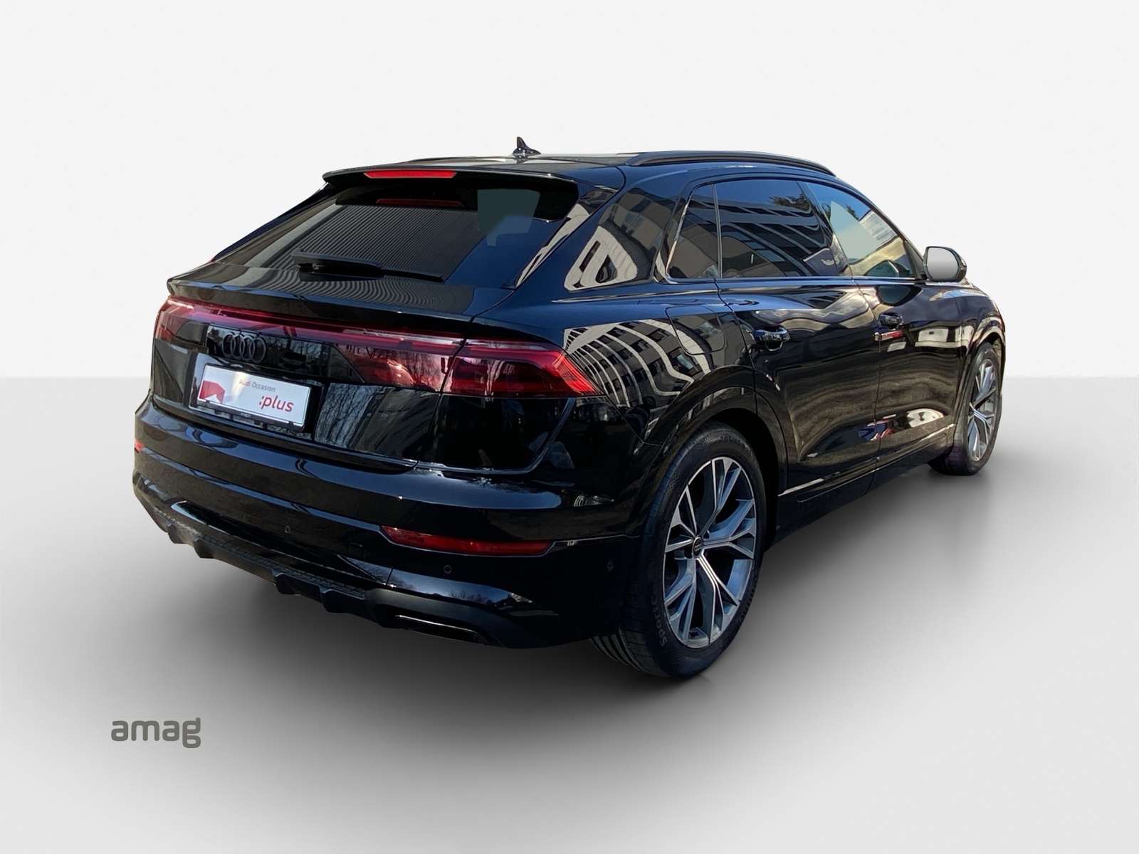 AUDI Q8 55 TFSI e quattro PHEV tiptronic-image-4