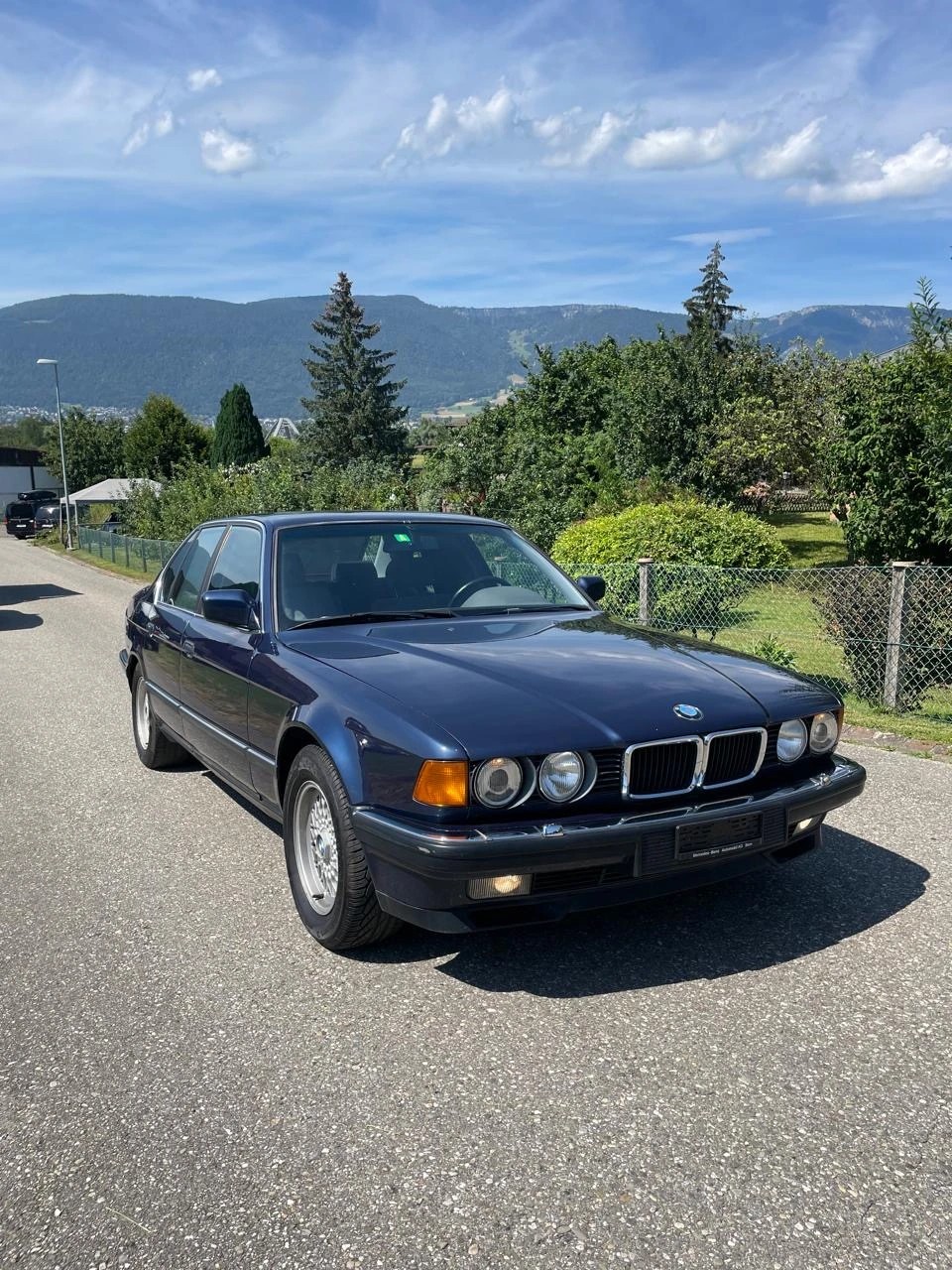 BMW 740i V8-image-0