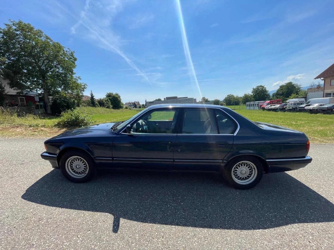 BMW 740i V8-image-3