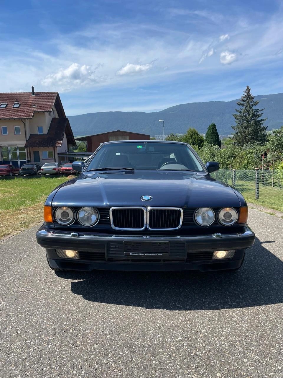 BMW 740i V8-image-7