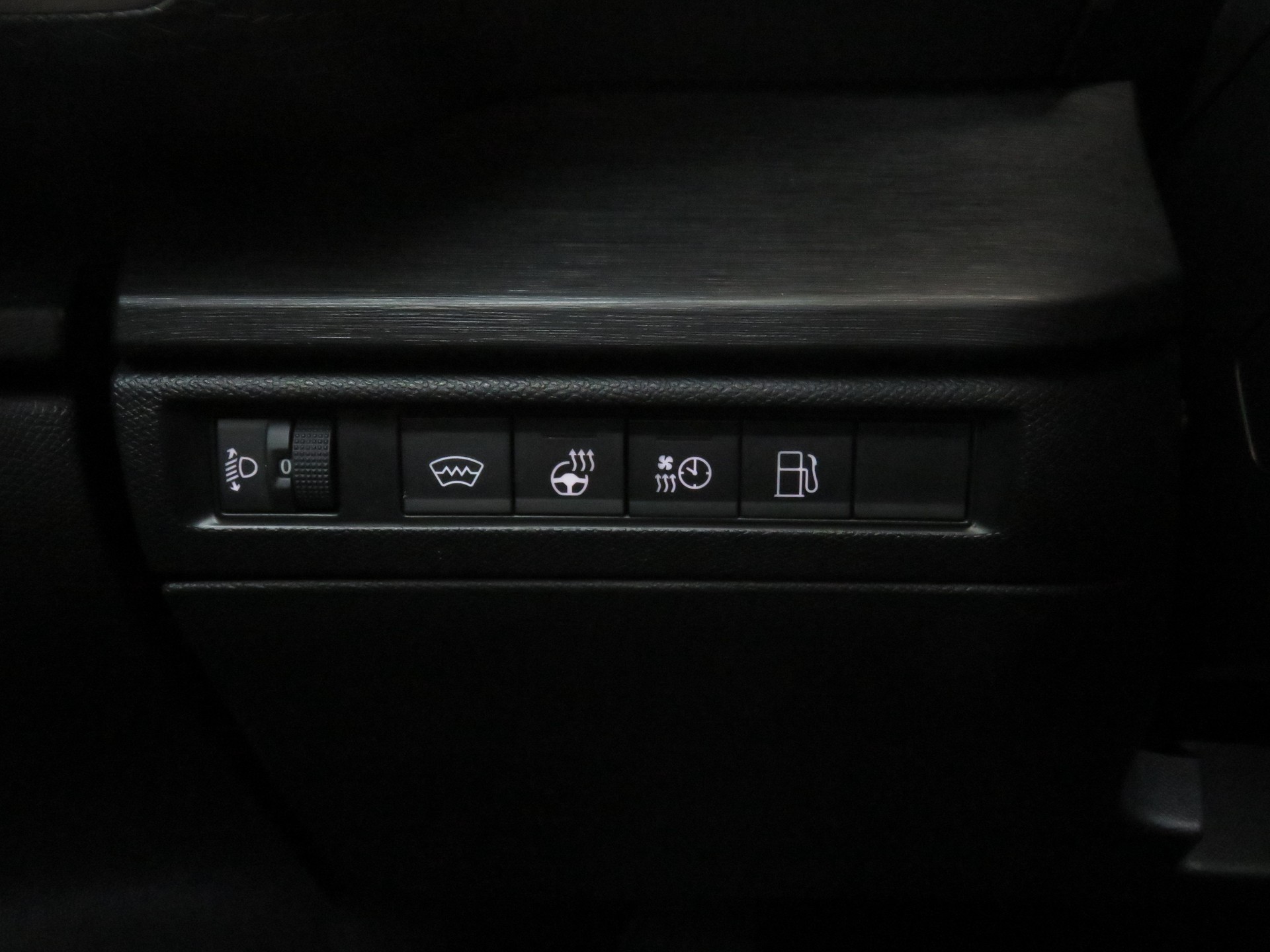 CITROEN C5 X 1.6i PHEV Shine e-EAT8 (Automat)-image-21