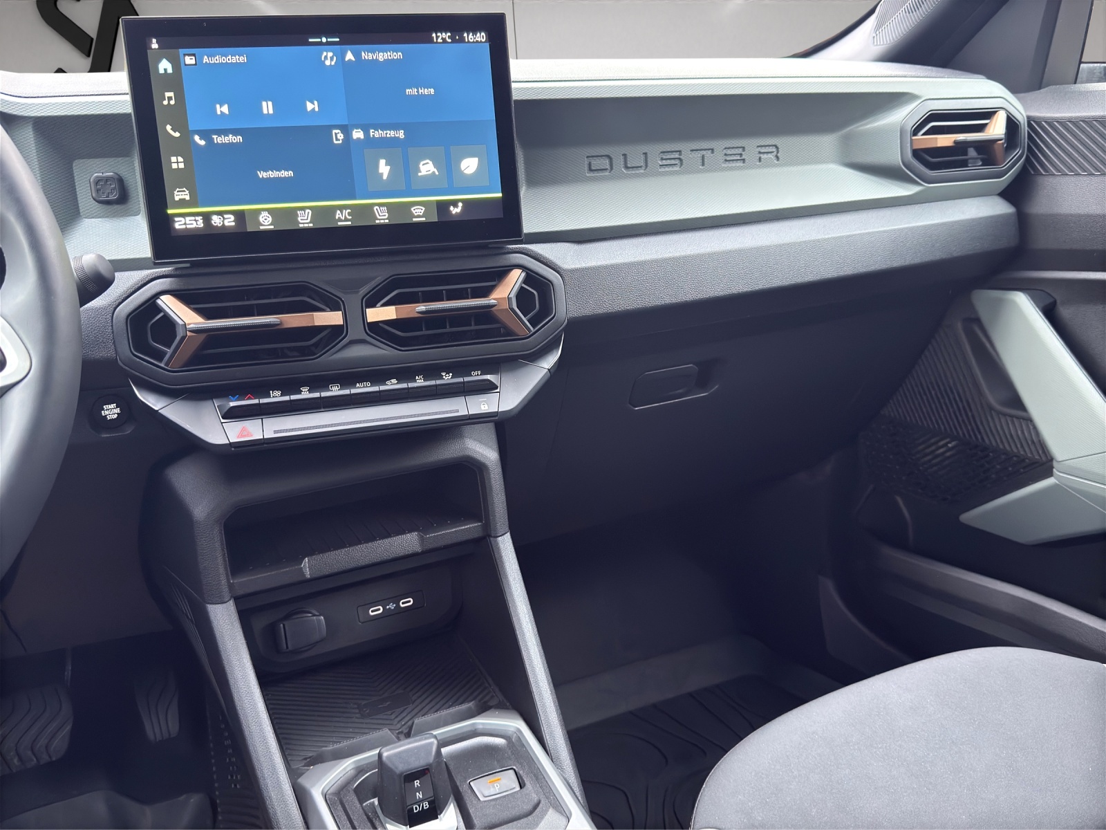 DACIA Duster HEV 140 Extreme-image-17