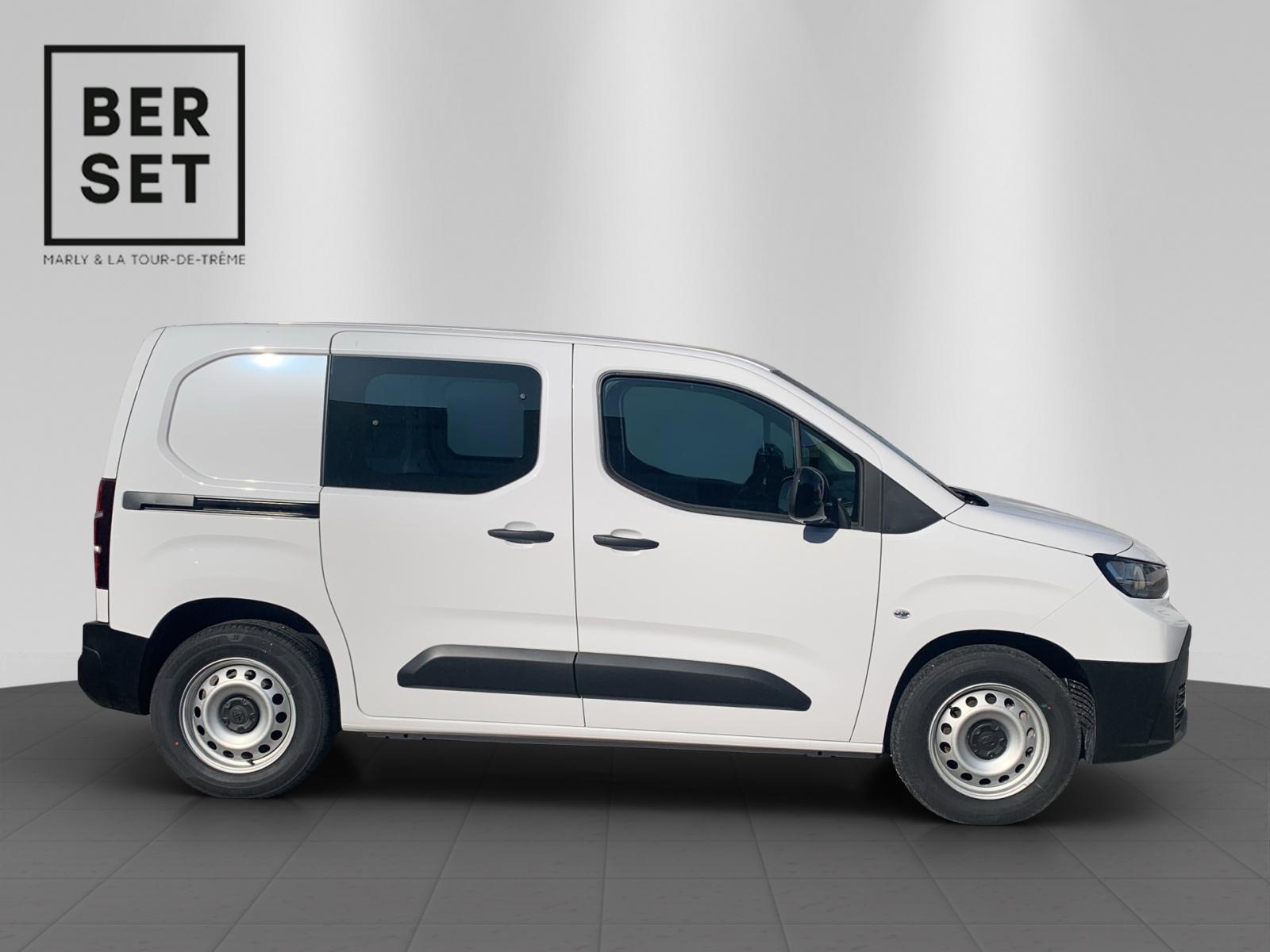 TOYOTA PROACE CITY Van L1 52KWh Active-image-6