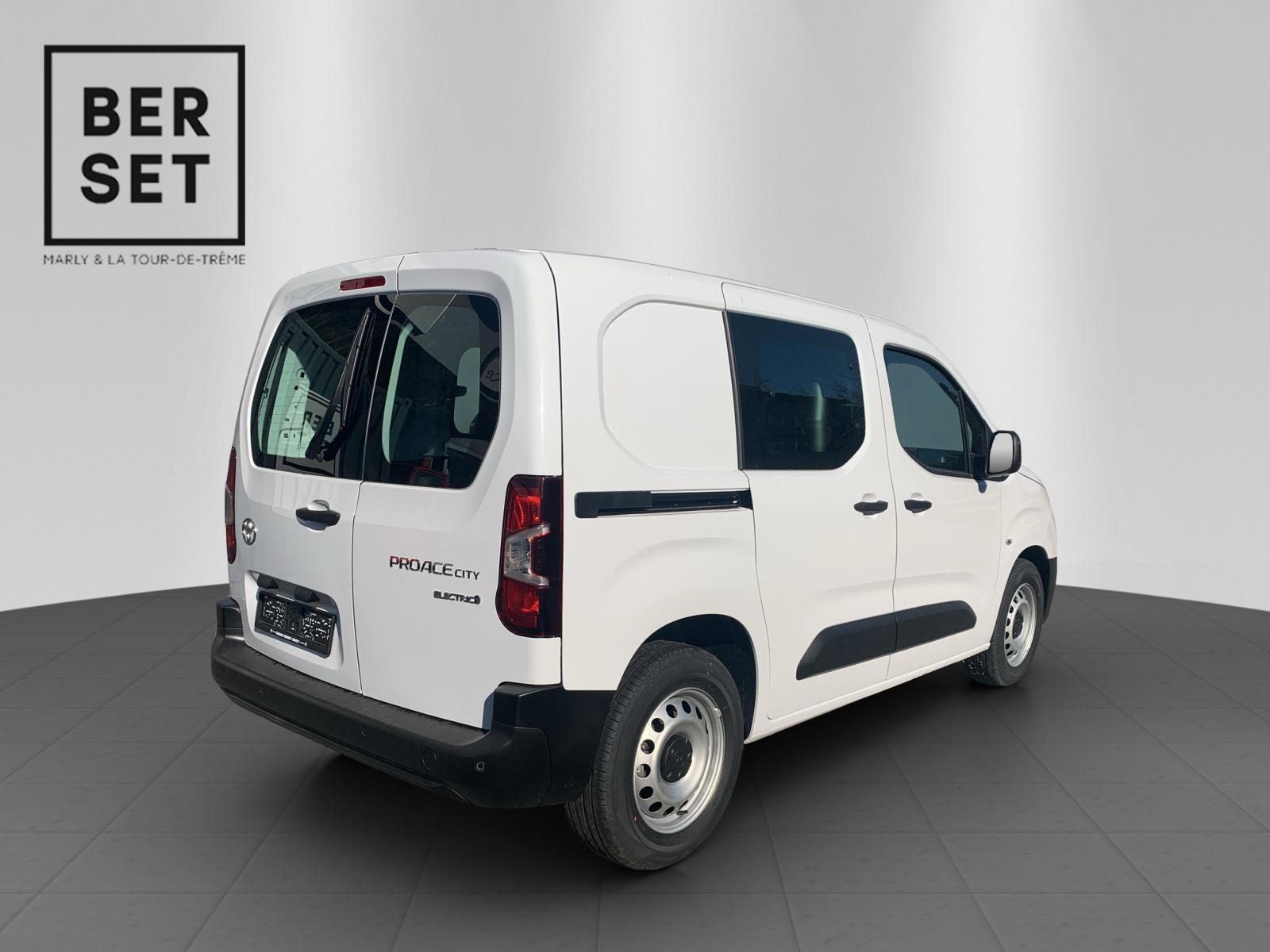 TOYOTA PROACE CITY Van L1 52KWh Active-image-5