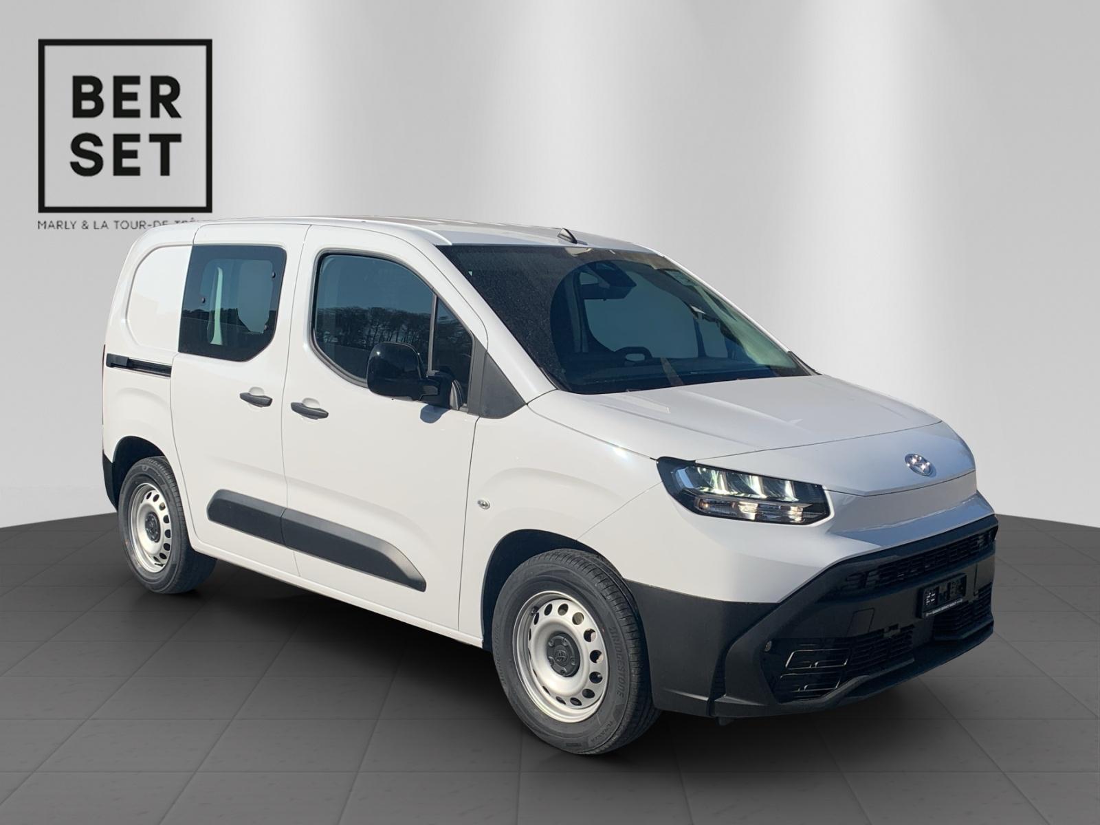 TOYOTA PROACE CITY Van L1 52KWh Active-image-7