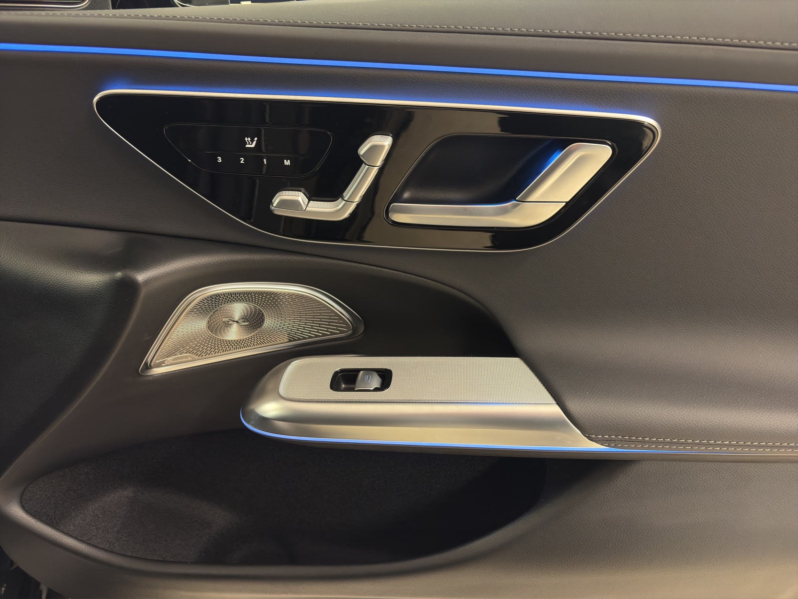 Image MERCEDES-BENZ E-200 E 200 9G-Tronic 4Matic