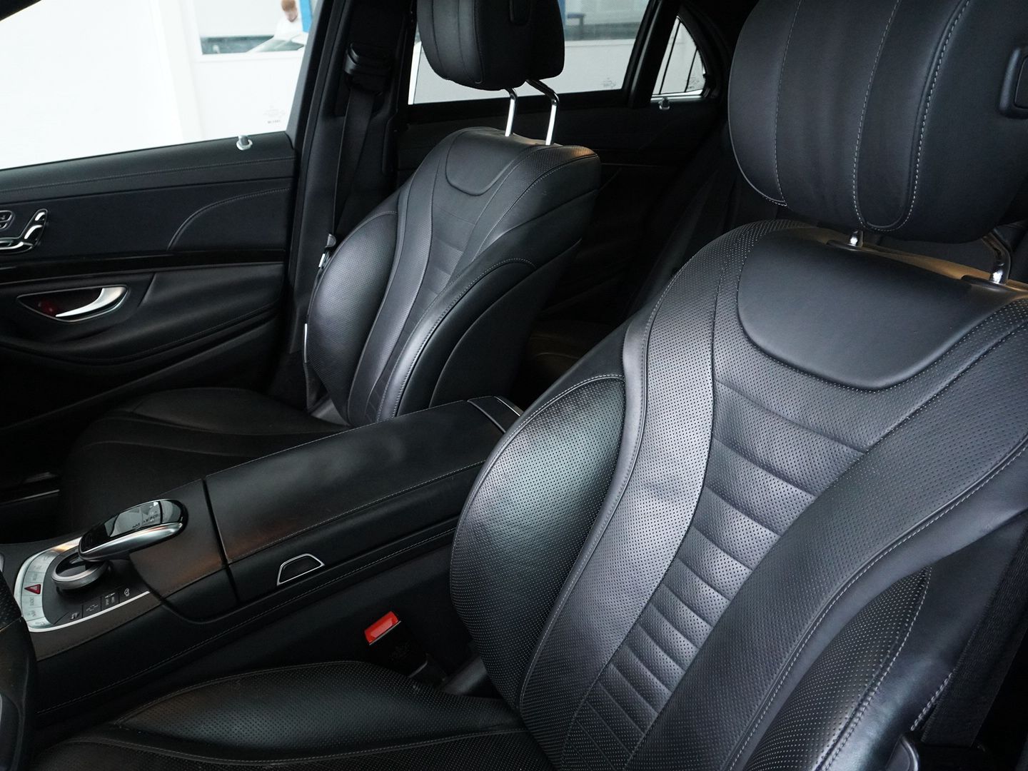 MERCEDES-BENZ S 500 4Matic 7G-Tronic AMG Line-image-3