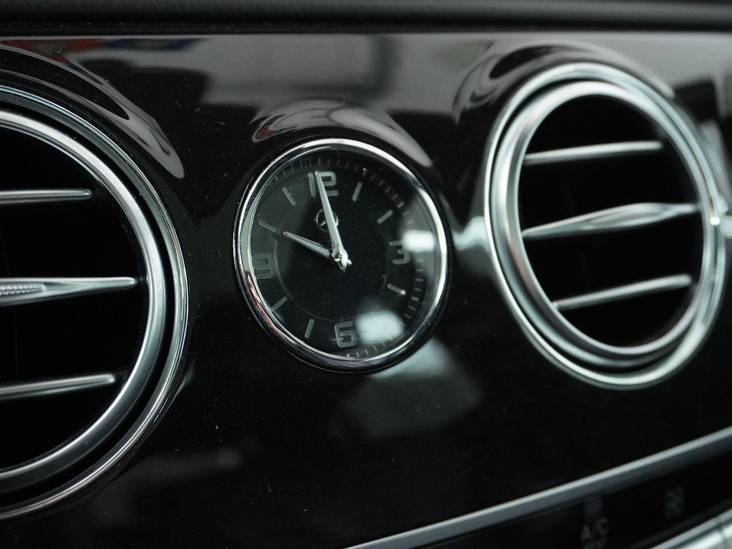 MERCEDES-BENZ S 500 4Matic 7G-Tronic AMG Line-image-14