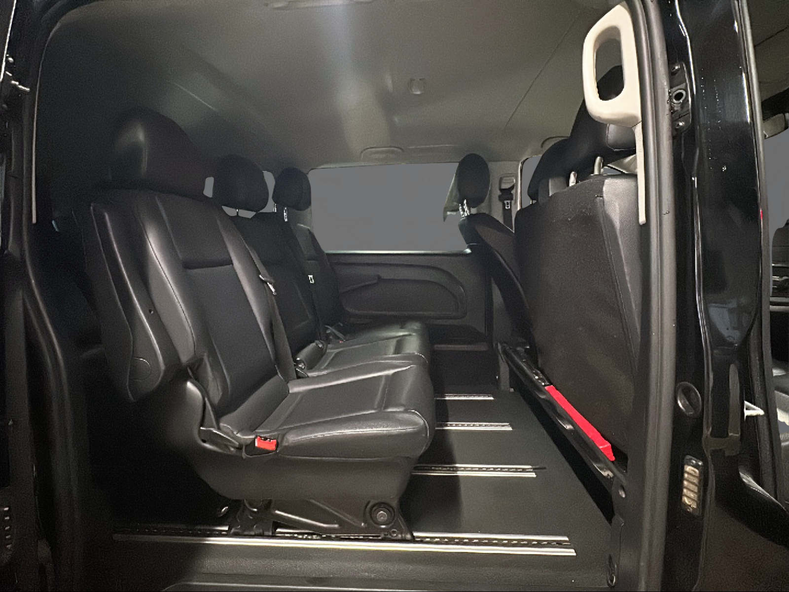 MERCEDES-BENZ Vito 116 BlueTec Tourer Pro L 4Matic 7G-Tronic-image-12