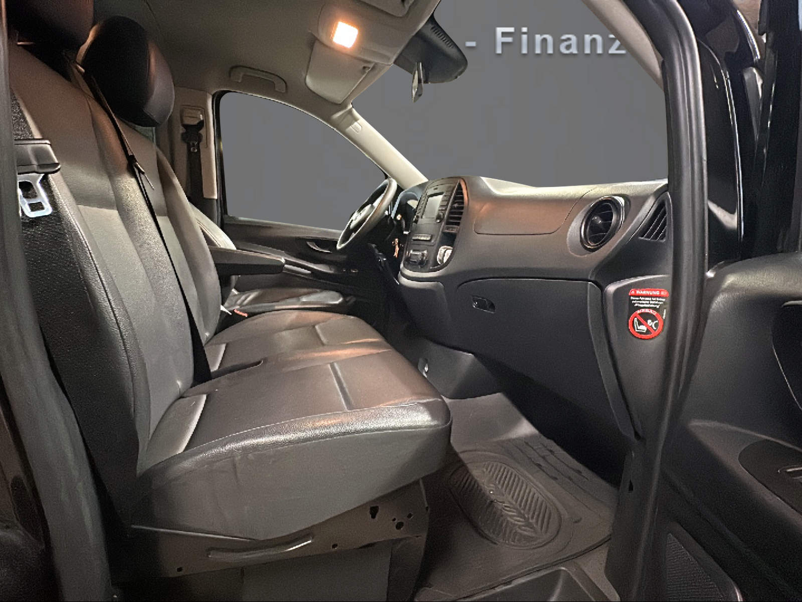 MERCEDES-BENZ Vito 116 BlueTec Tourer Pro L 4Matic 7G-Tronic-image-10