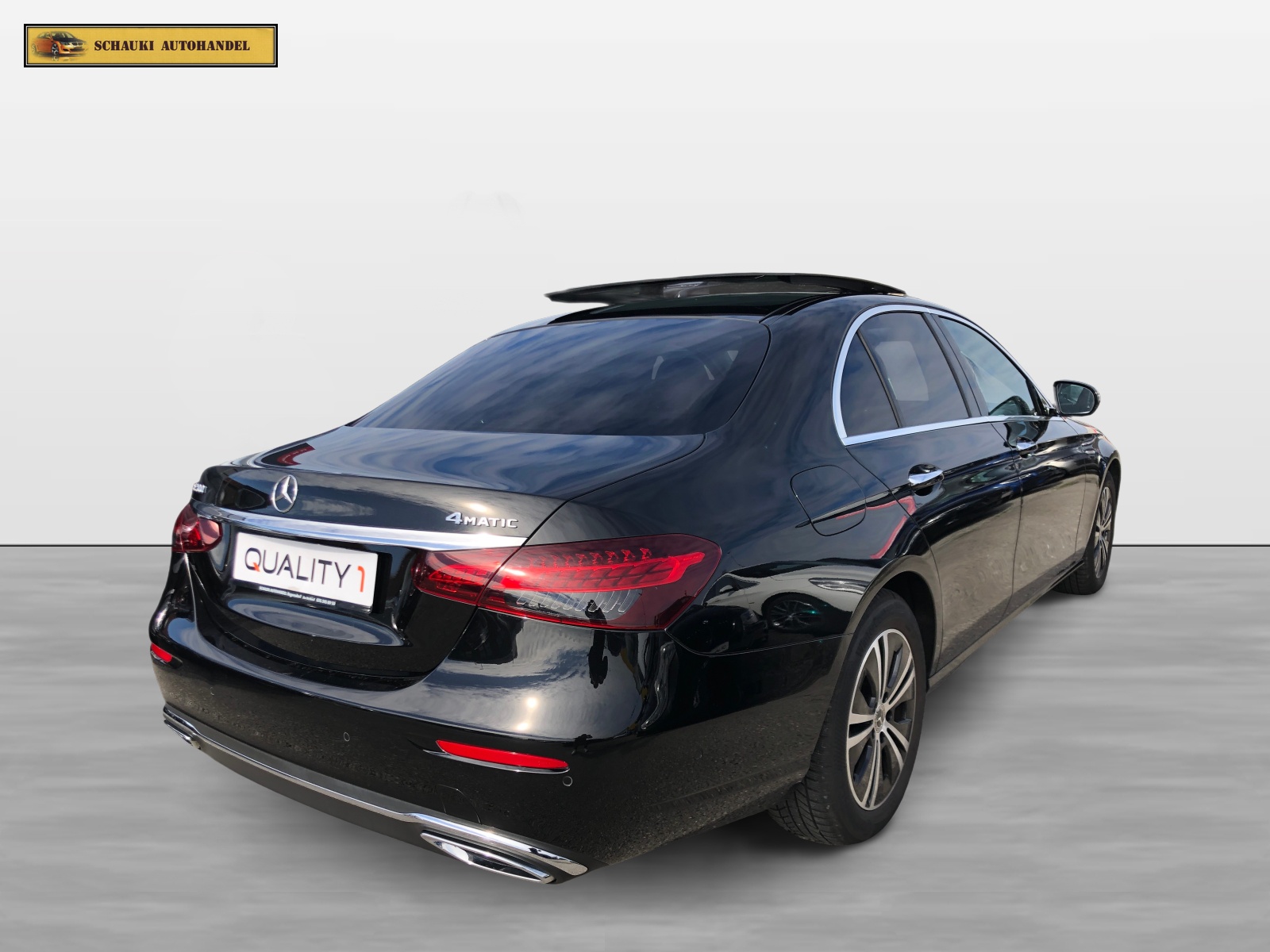 MERCEDES-BENZ E 200 4Matic Avantgarde 9G-Tronic-showroom-element-3