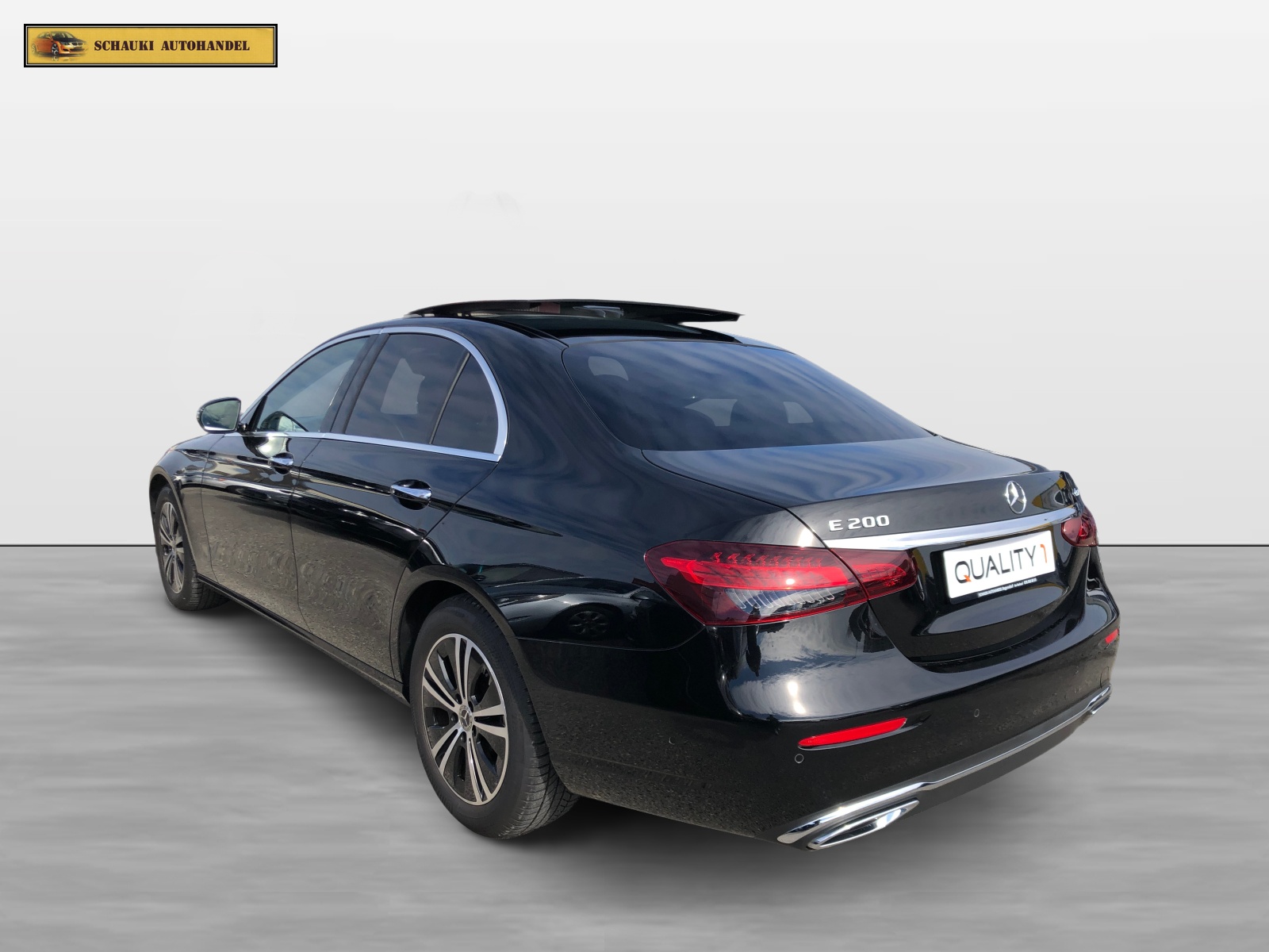 MERCEDES-BENZ E 200 4Matic Avantgarde 9G-Tronic-image-5