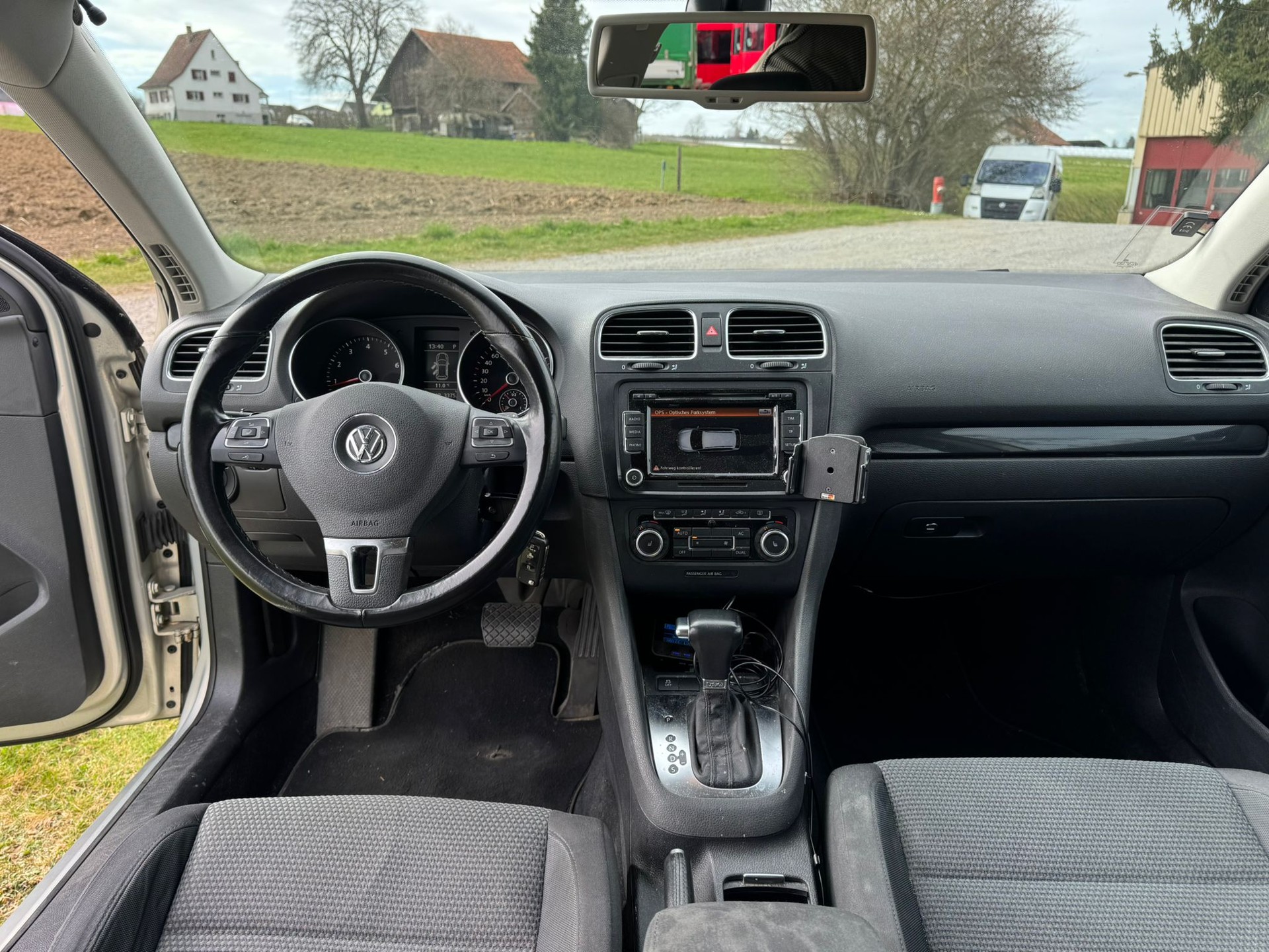 VW Golf Variant 1.4 TSI Value DSG-image-12